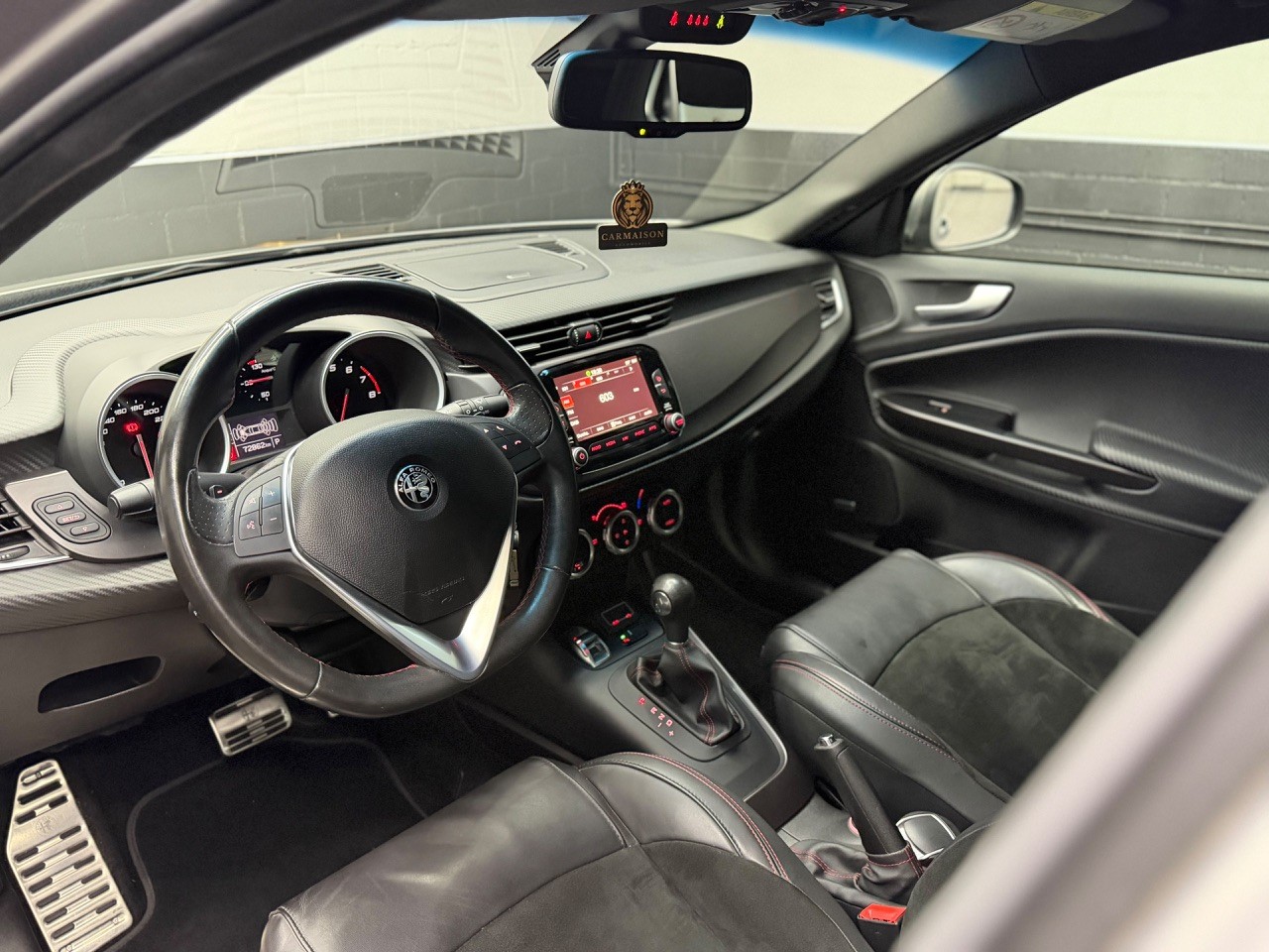 ALFA ROMEO Giulietta 1750 TBi Veloce TCT QV | CH-Auto | Grau Matt | Ragazzon Auspuff-image-15