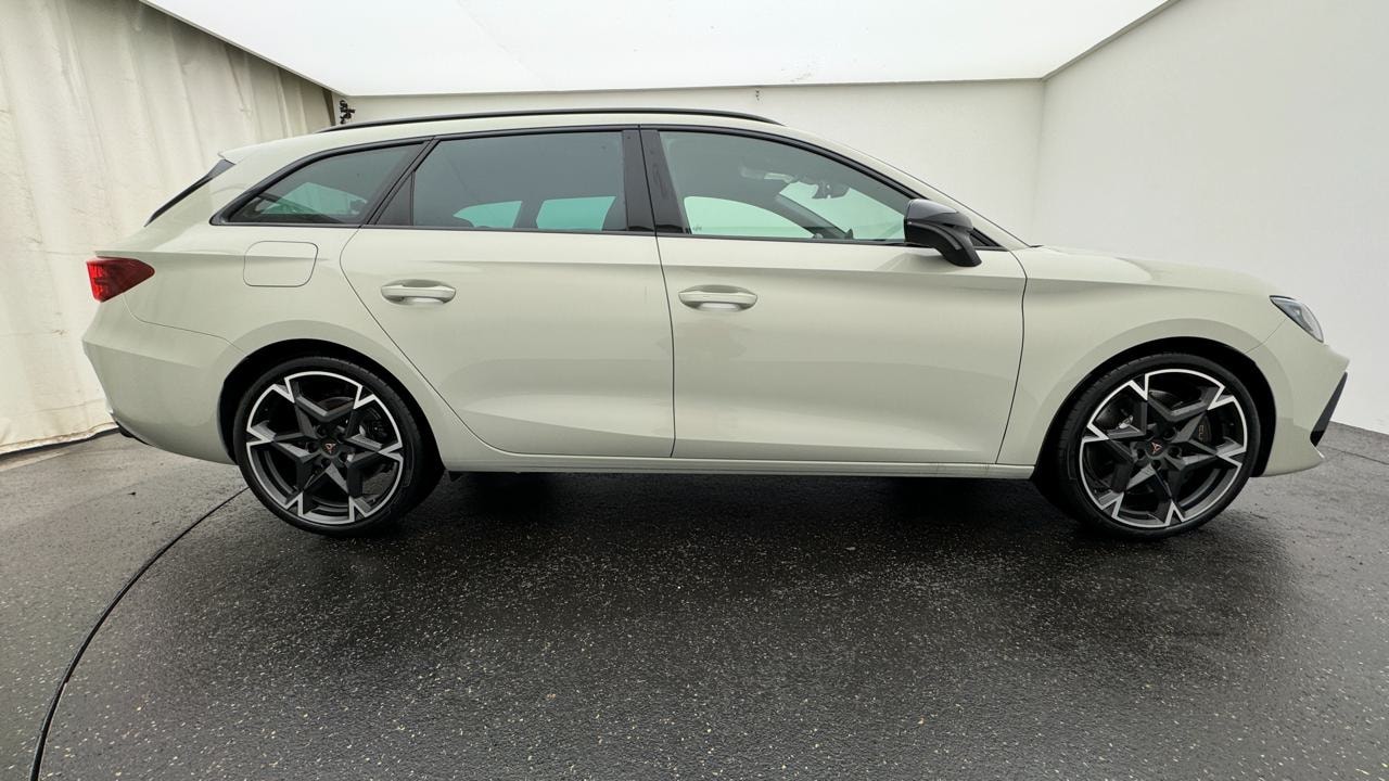 CUPRA LEON ST 2.0 TSI VZ DSG 4Drive-showroom-element-1