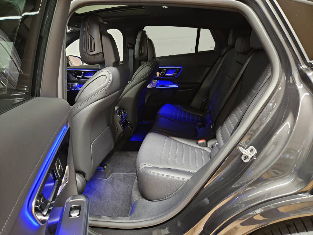 MERCEDES-BENZ GLC 220 d 4Matic AMG Line Coupé-image-12