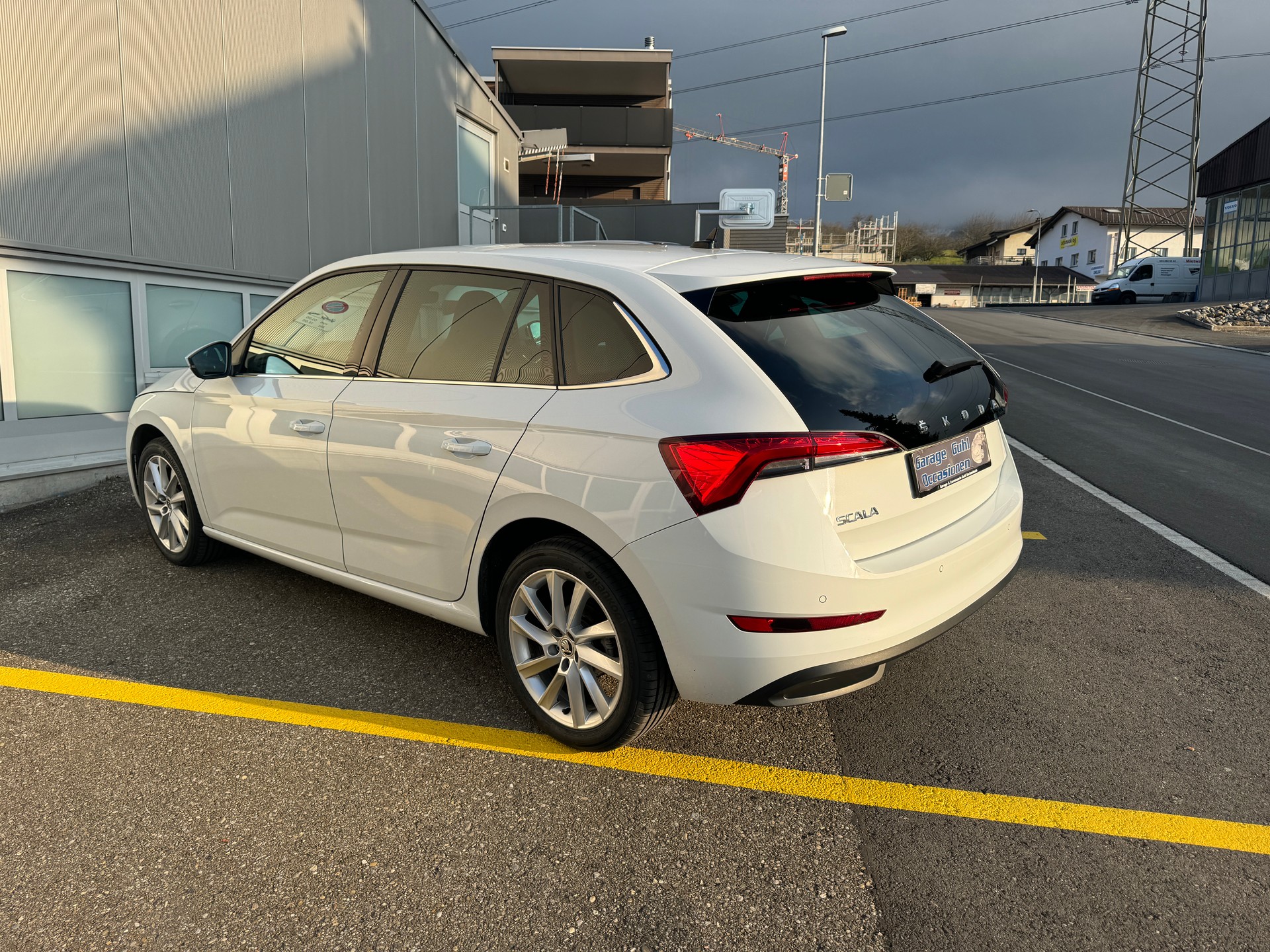 SKODA Scala 1.5 TSI ACT Style DSG-image-4