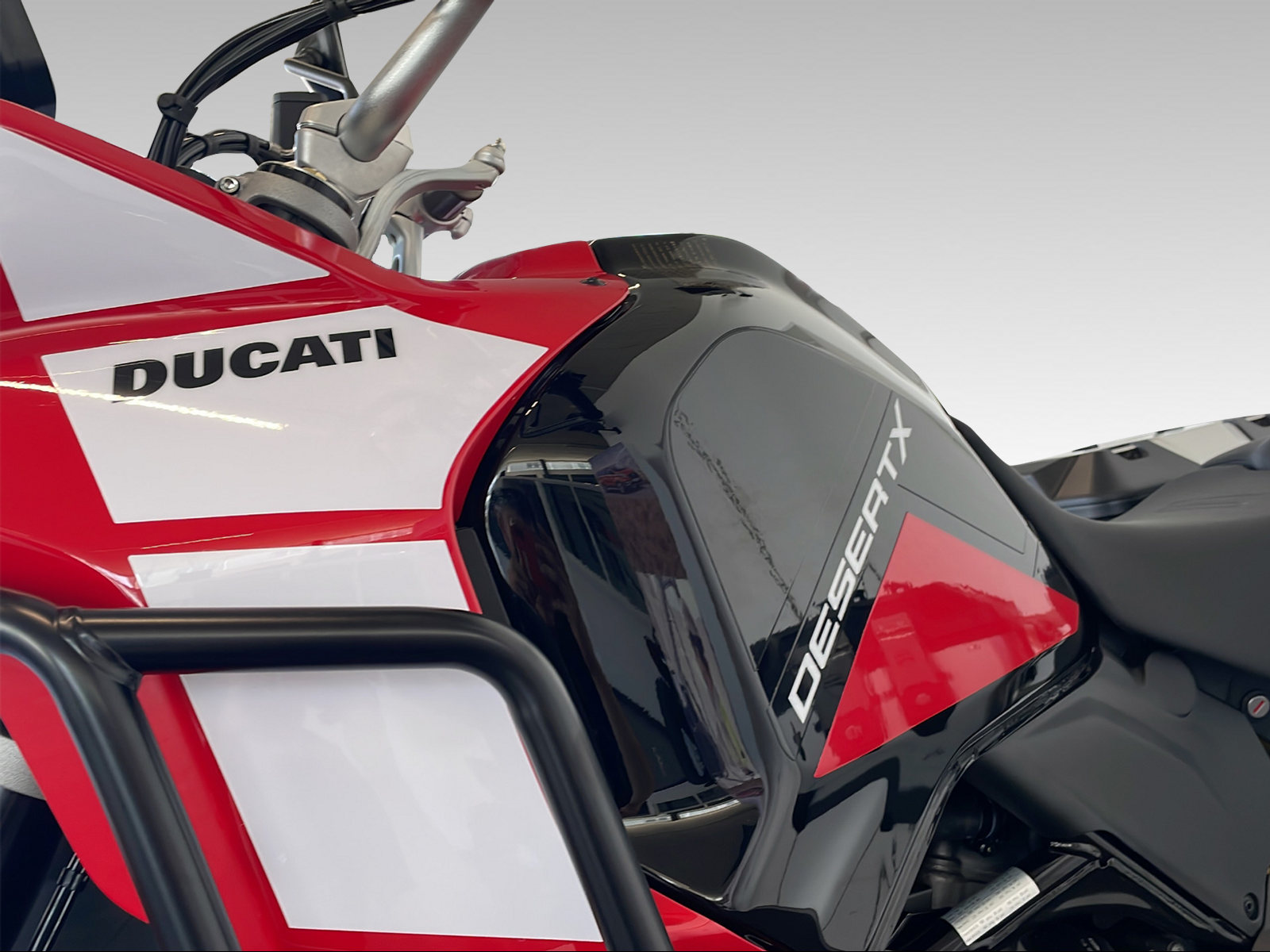 DUCATI 937 Desert X Discovery ABS-image-7