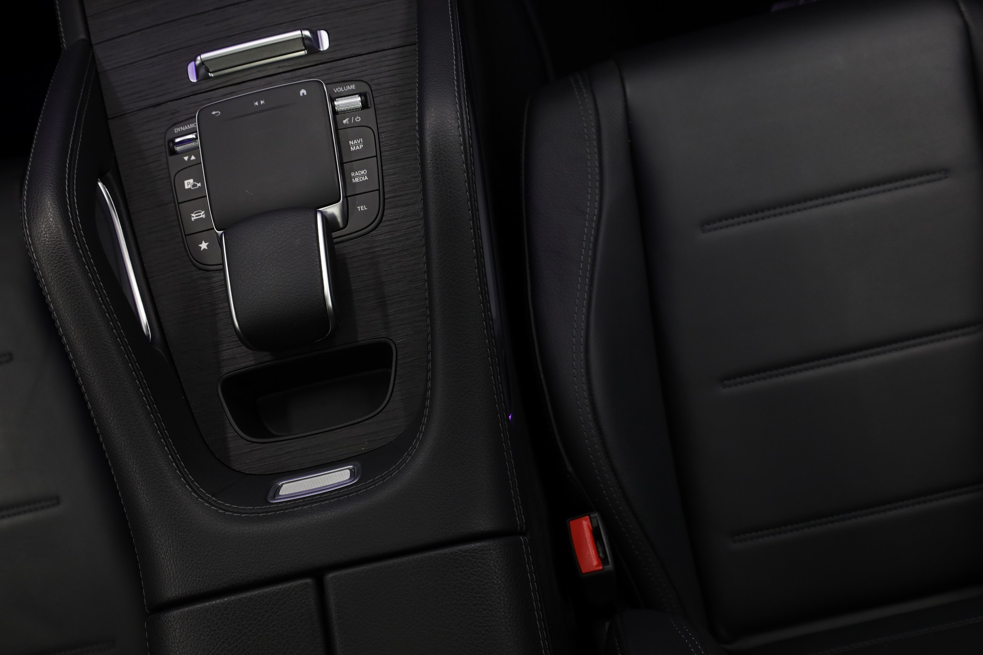 MERCEDES-BENZ GLE 350 de AMG Line 4matic-image-19