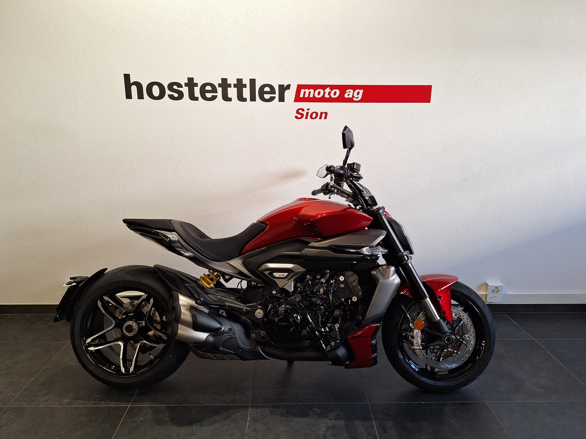DUCATI X Diavel V4-image-1