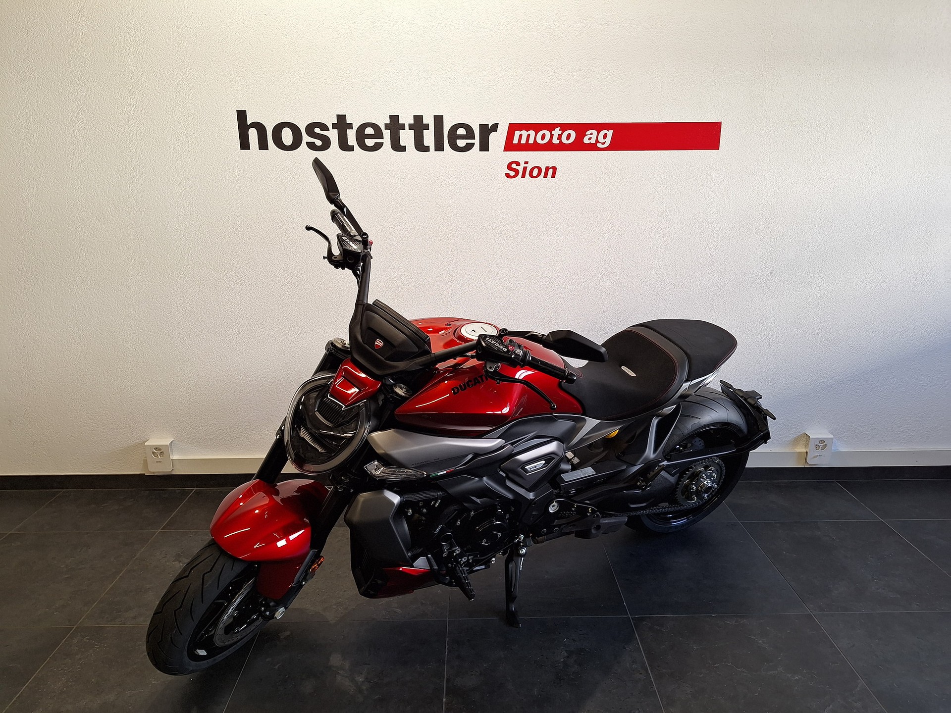 DUCATI X Diavel V4-image-3