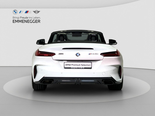 BMW Z4 M40i-showroom-element-3