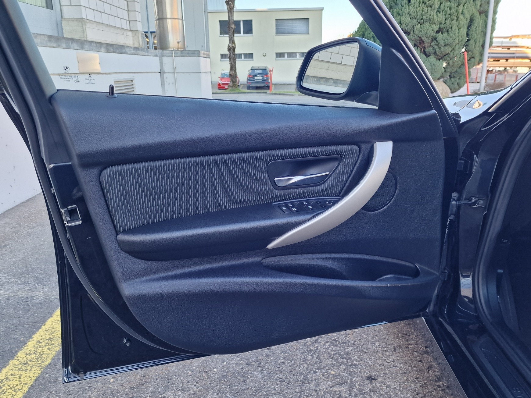 BMW 320d Touring Steptronic-image-6