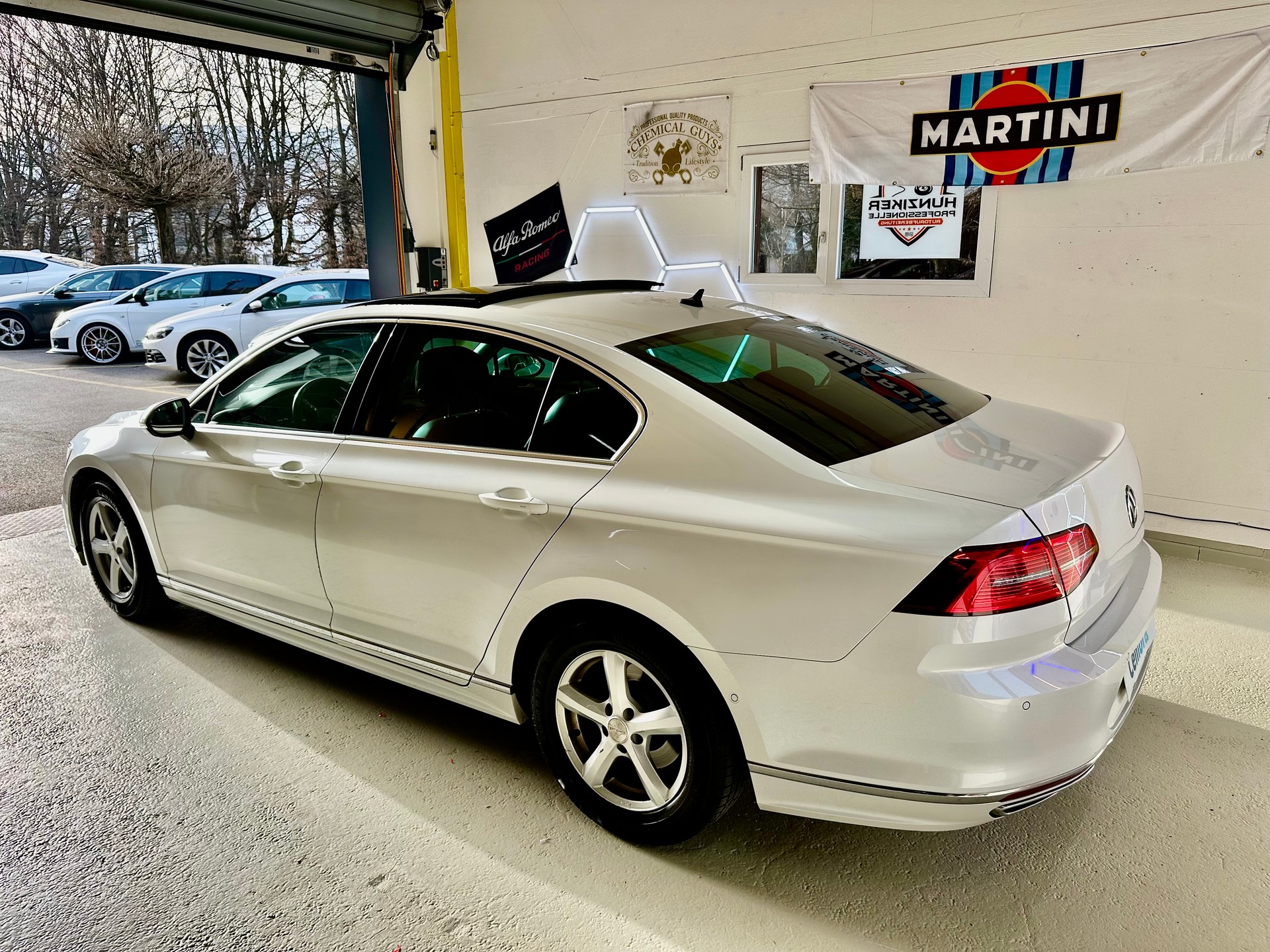 VW Passat 2.0 TSI BMT Sport DSG-image-3
