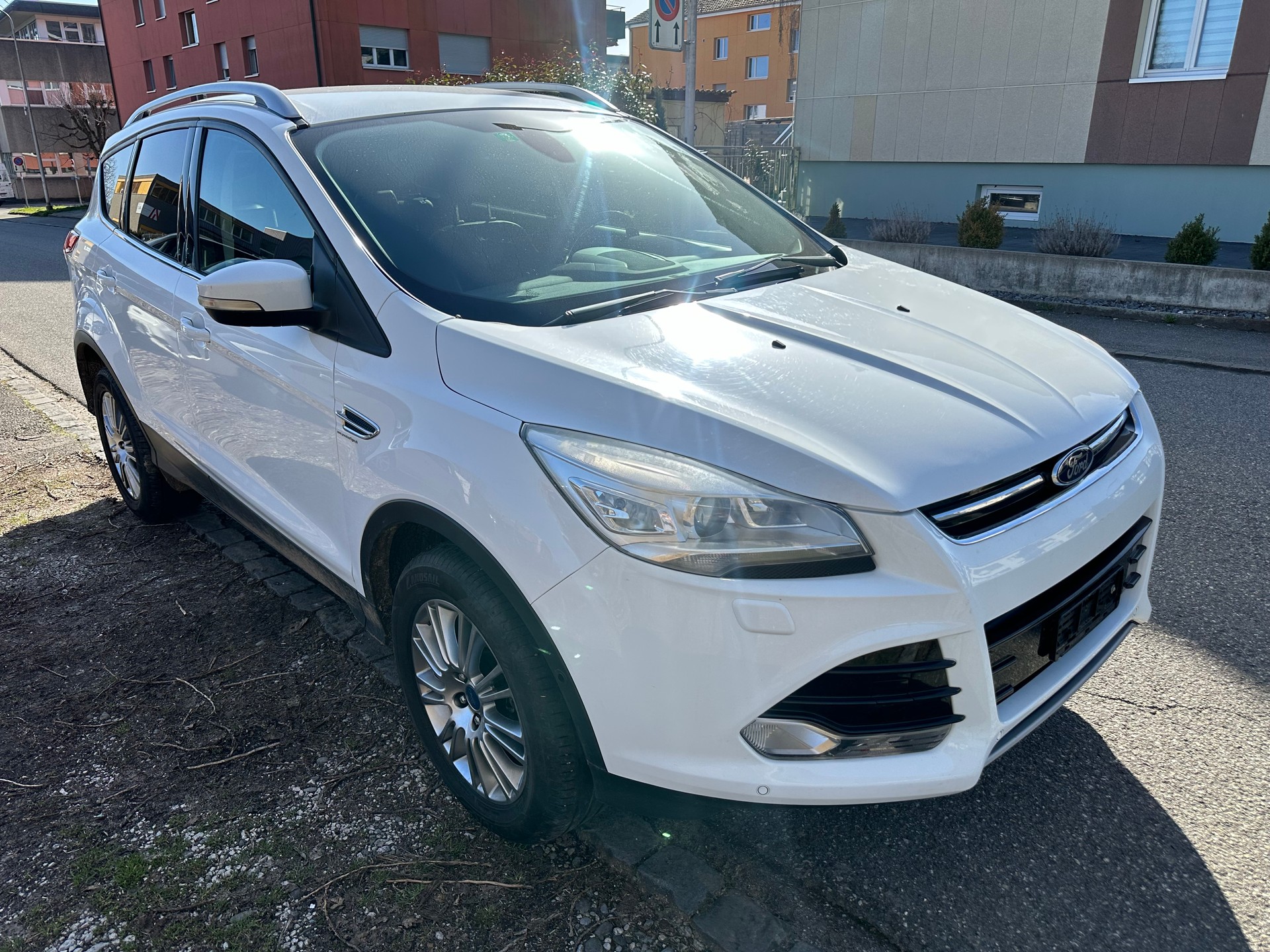 FORD Kuga 2.0 TDCi Carving 4WD PowerShift-image-1