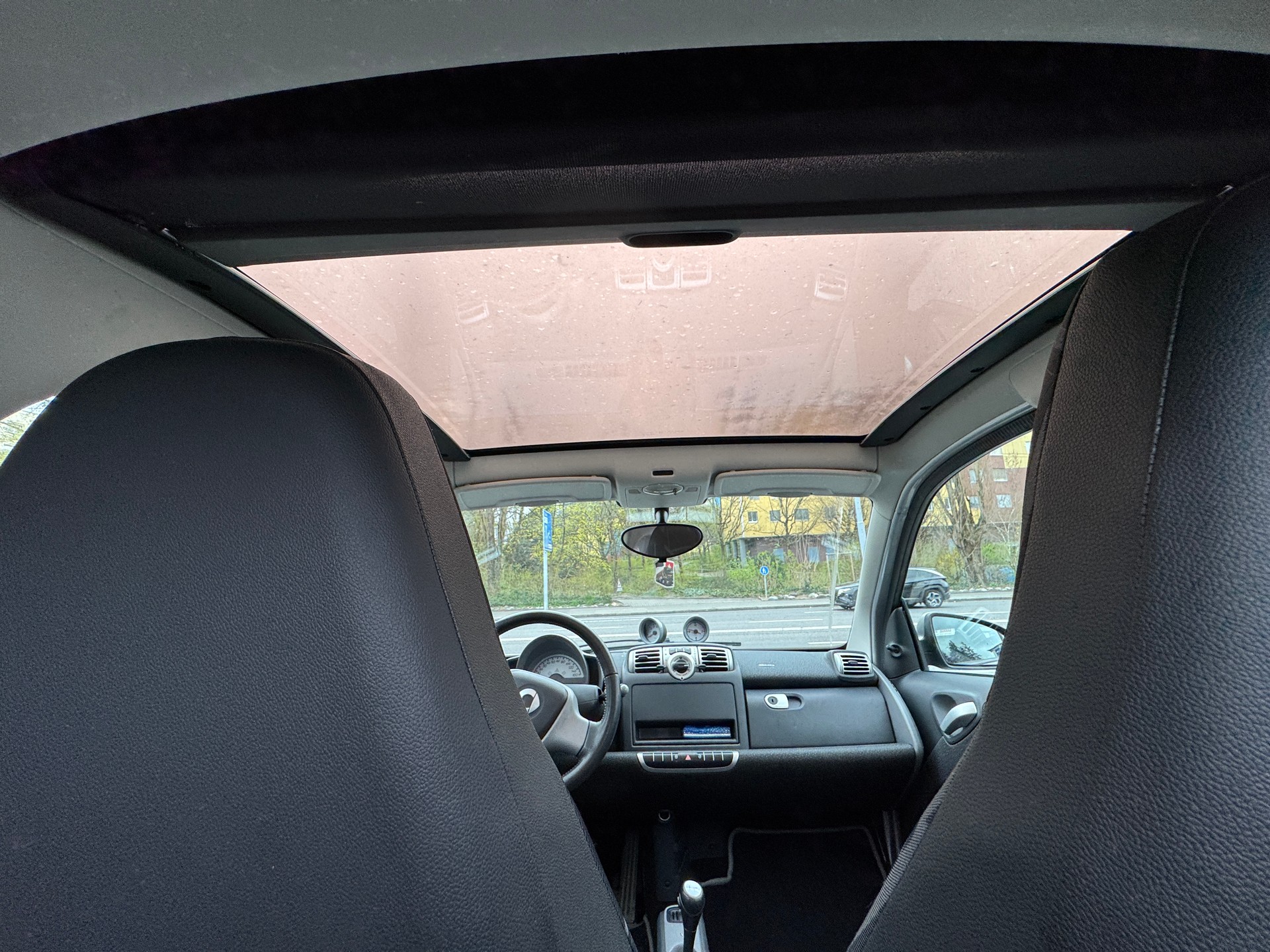 SMART fortwo mhd coup-image-8