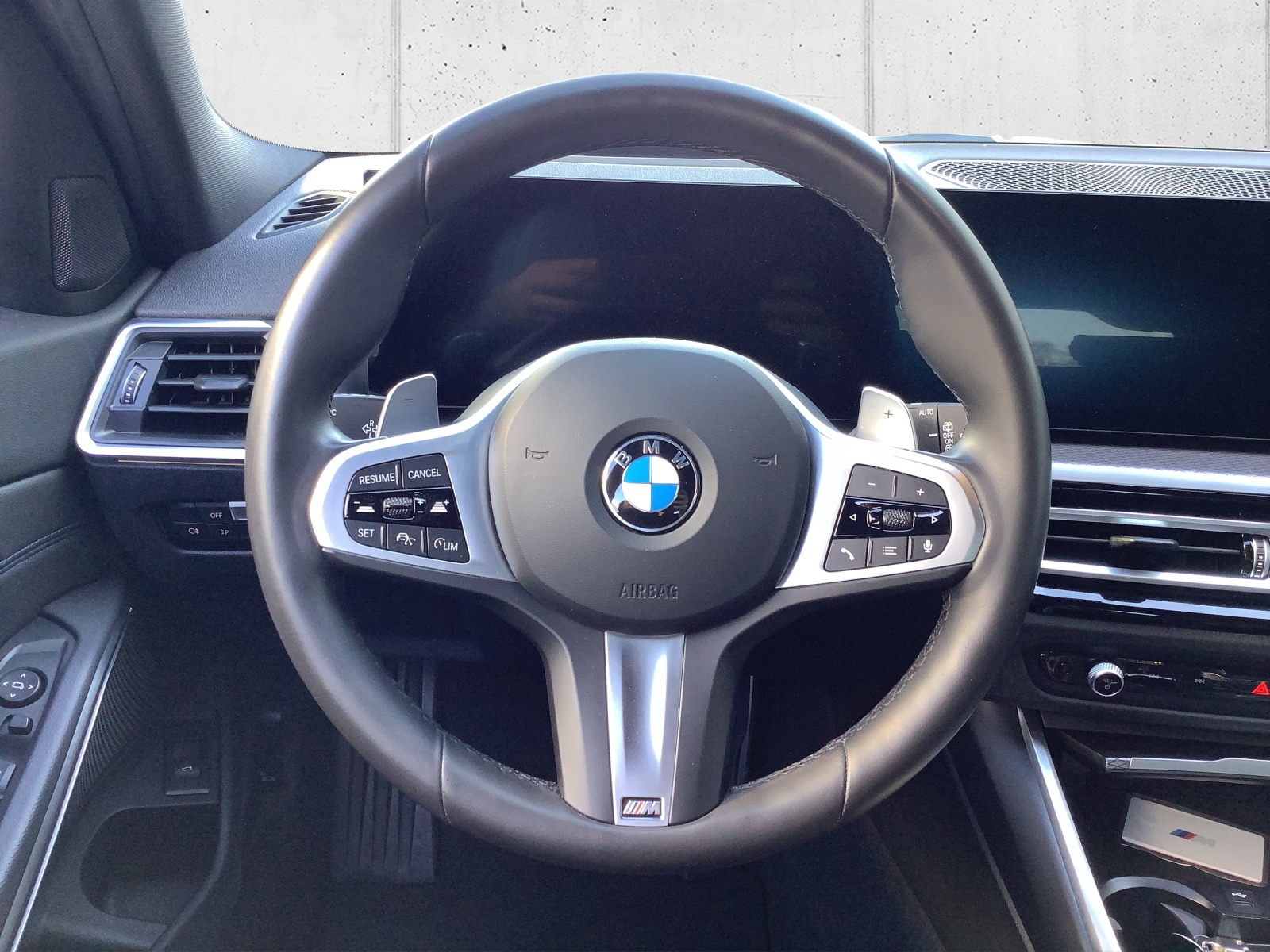 BMW 320d xDr 48V Tour M Sport-image-13