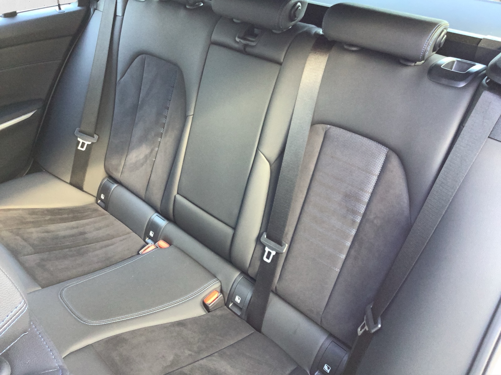 BMW 320d xDr 48V Tour M Sport-image-18