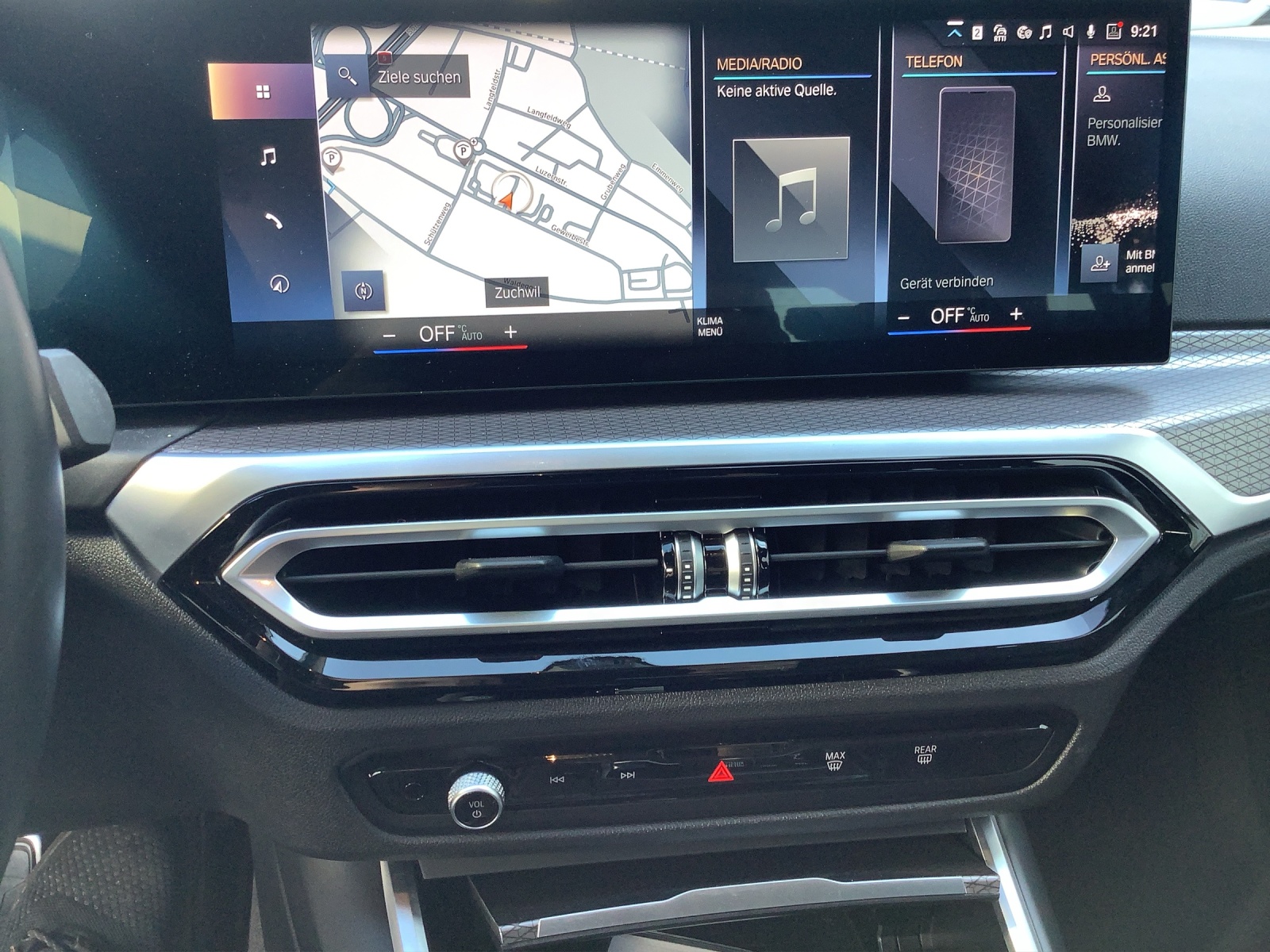 BMW 320d xDr 48V Tour M Sport-image-16