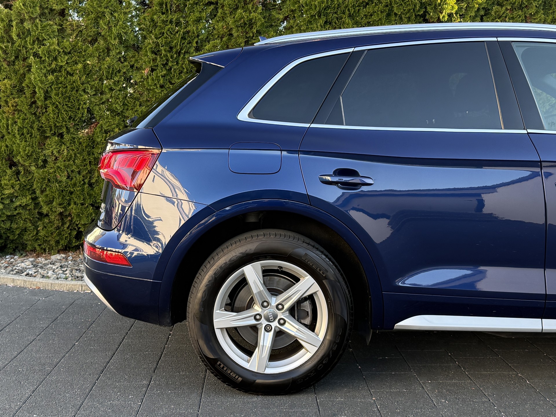 AUDI Q5 2.0 TDI sport quattro S-tronic-image-8