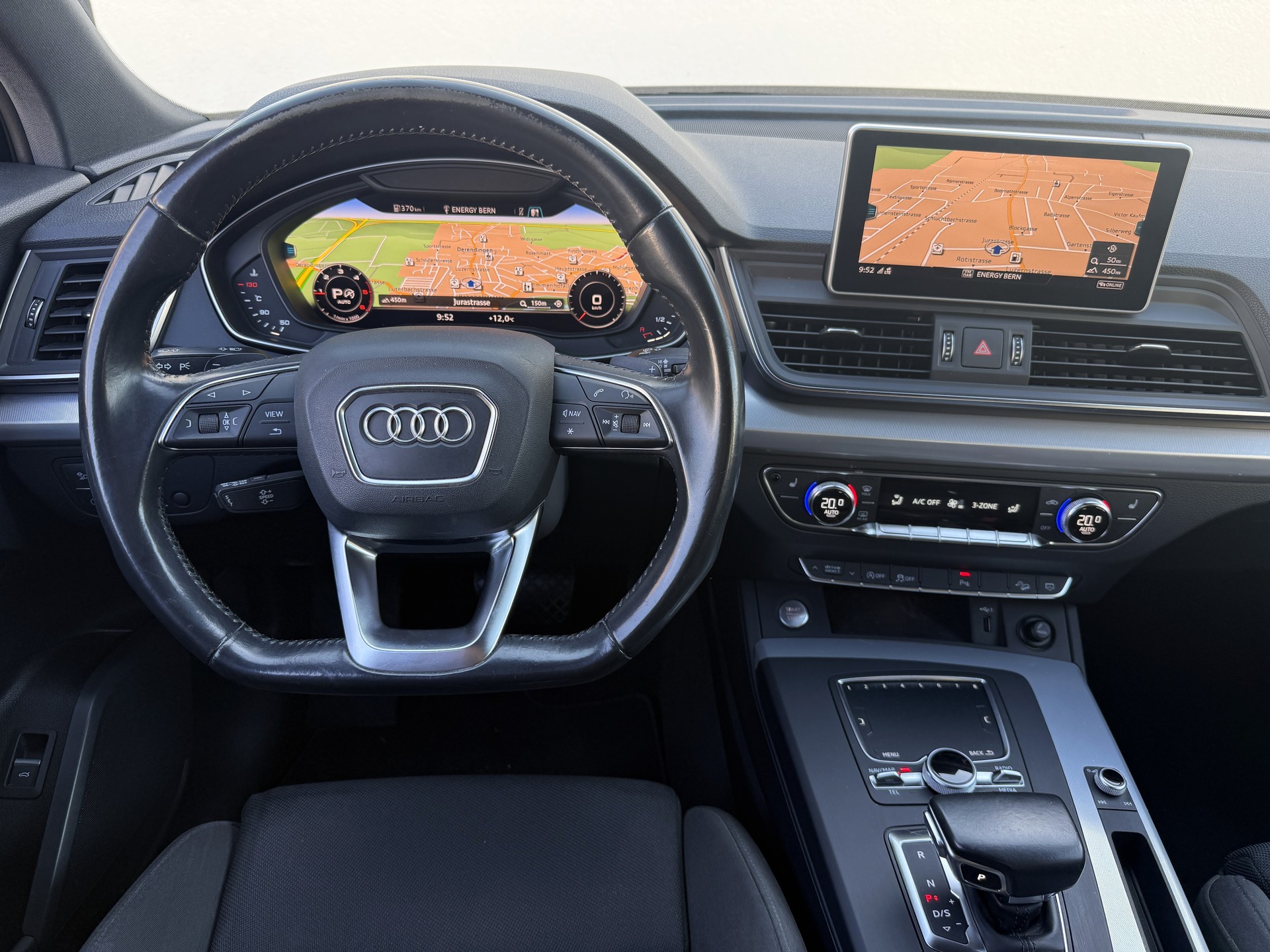 AUDI Q5 2.0 TDI sport quattro S-tronic-image-23