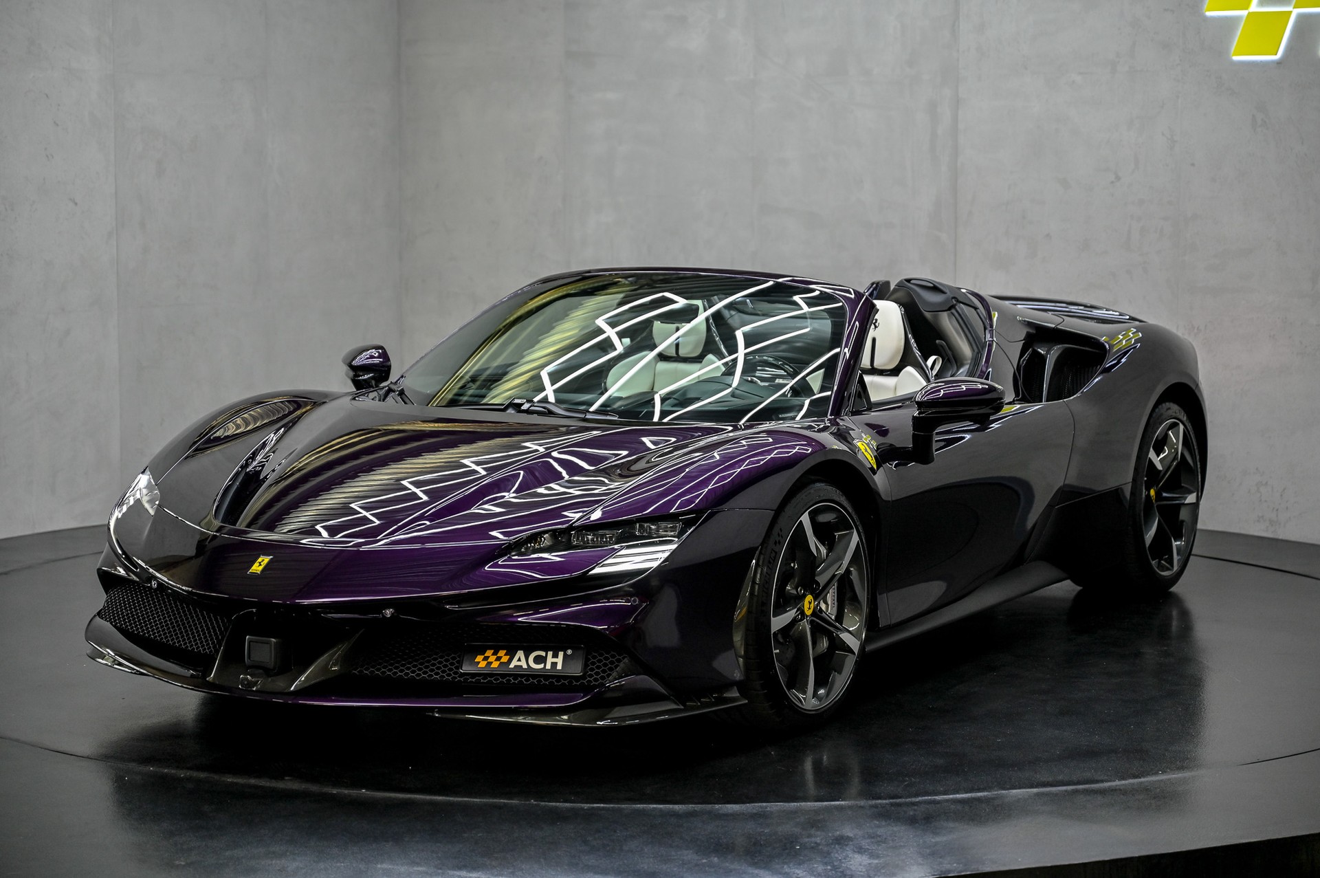 FERRARI SF90 Spider "Assetto Fiorano"-showroom-element-2