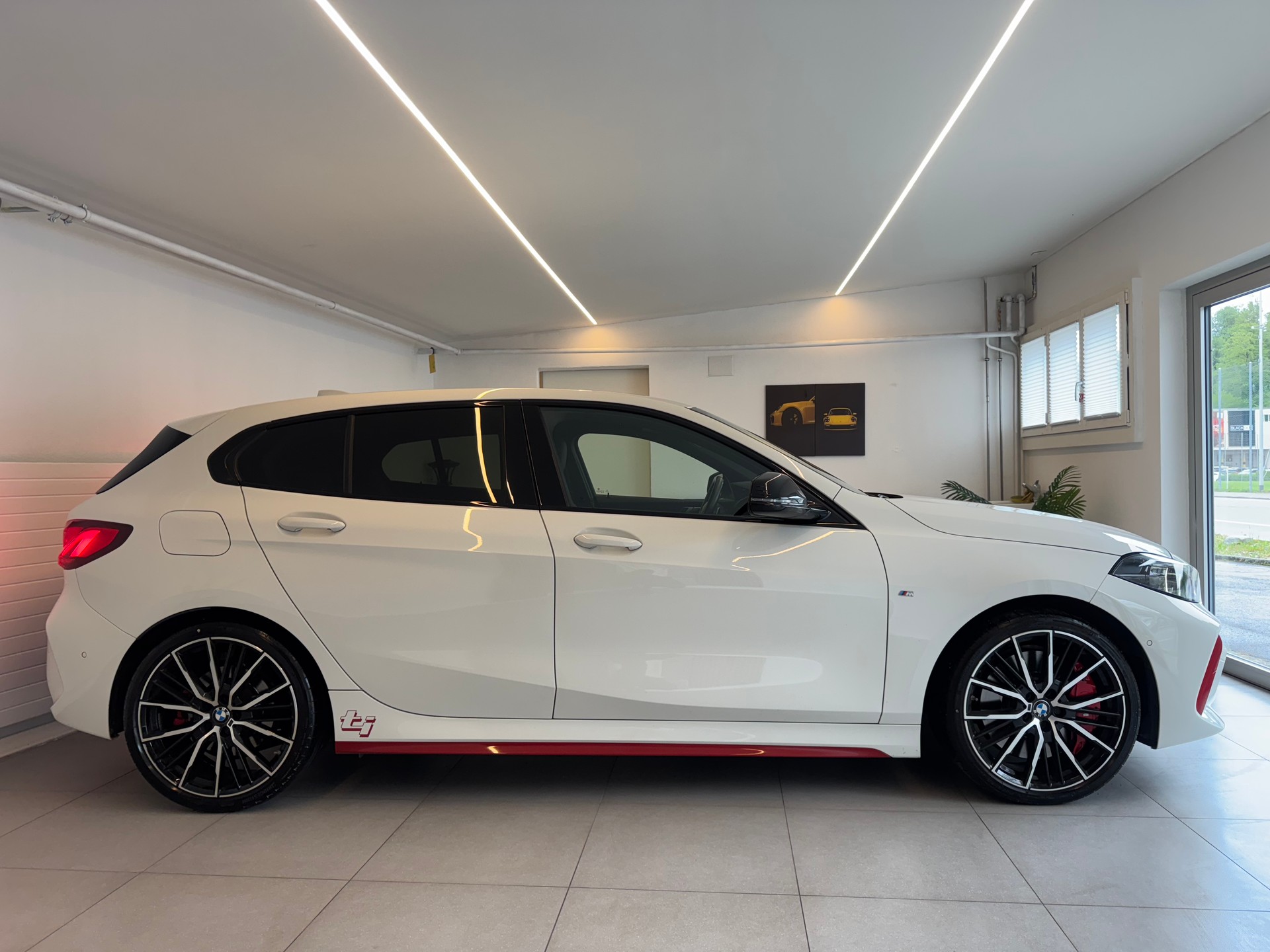 BMW 128ti Steptronic*CH-Fahrzeug*-image-7