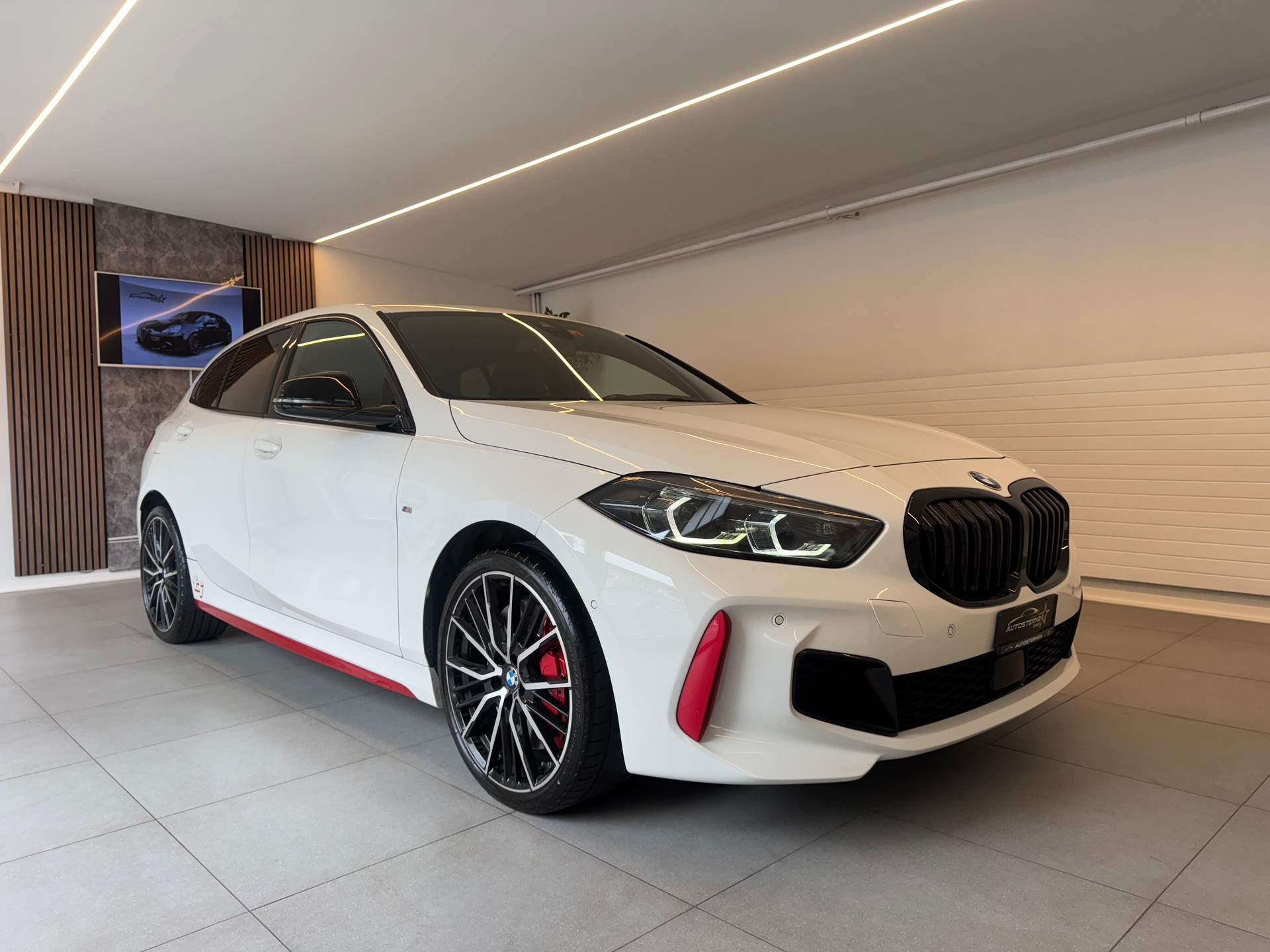 BMW 128ti Steptronic*CH-Fahrzeug*-showroom-element-1