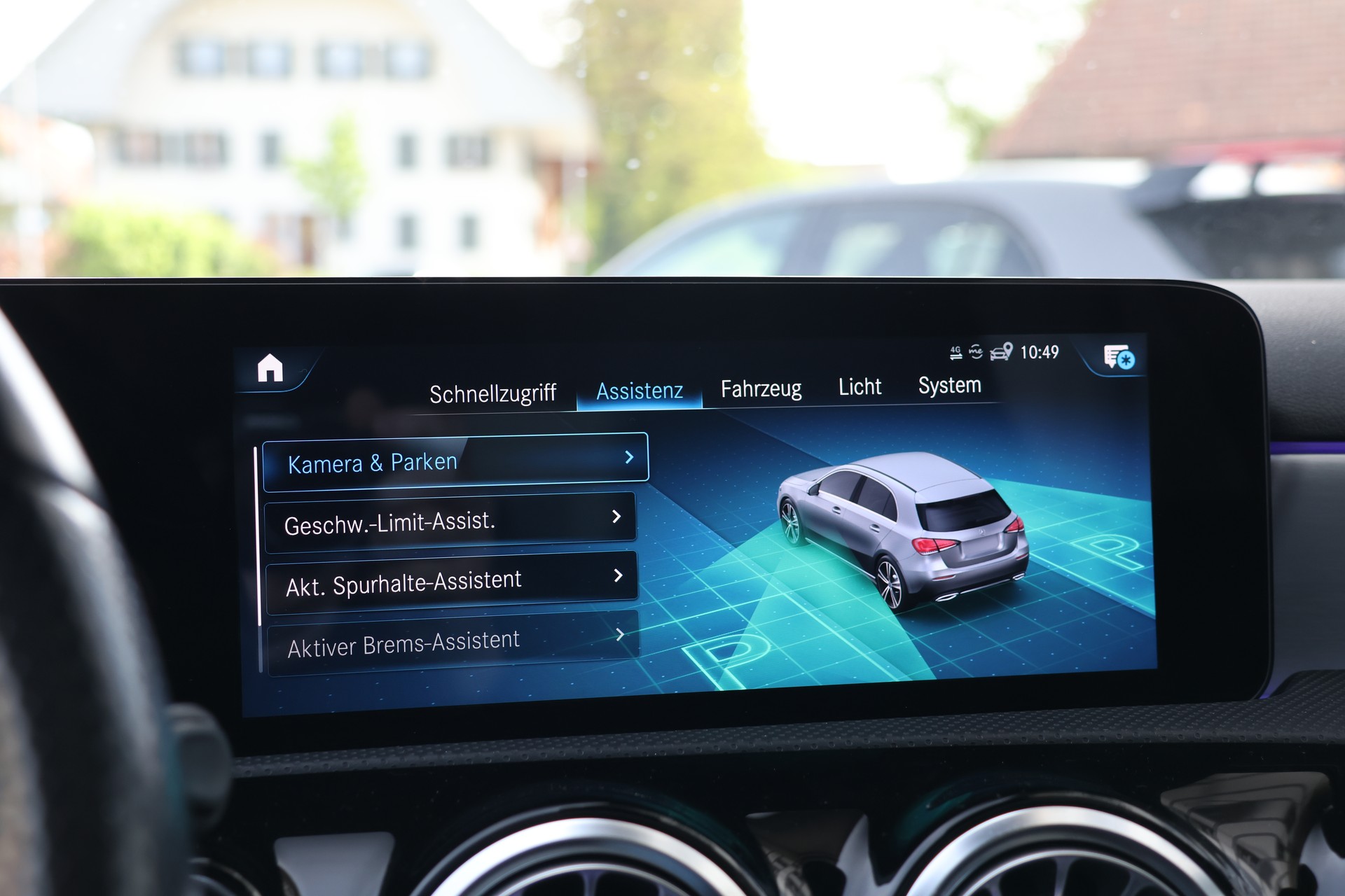 MERCEDES-BENZ A 250e AMG Line 8G-DCT (CH)-image-22