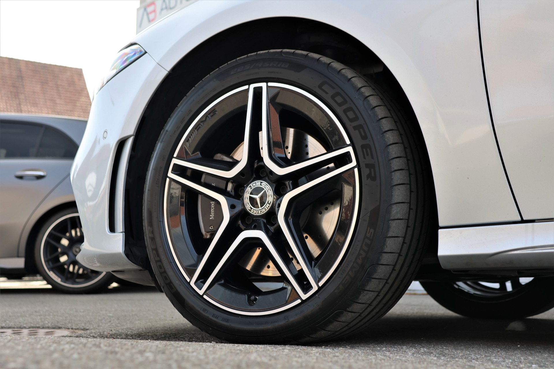 MERCEDES-BENZ A 250e AMG Line 8G-DCT (CH)-image-7