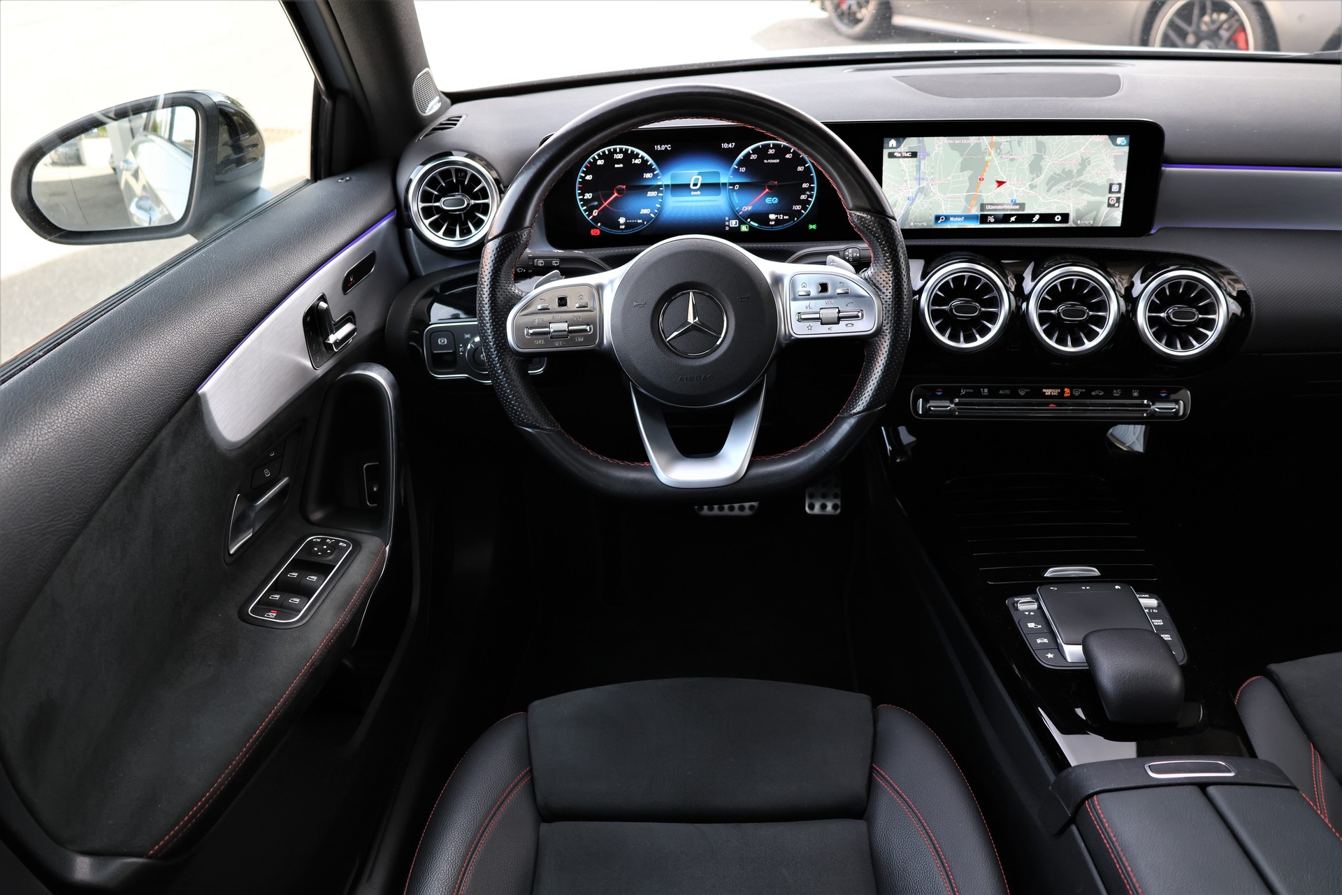 MERCEDES-BENZ A 250e AMG Line 8G-DCT (CH)-image-13