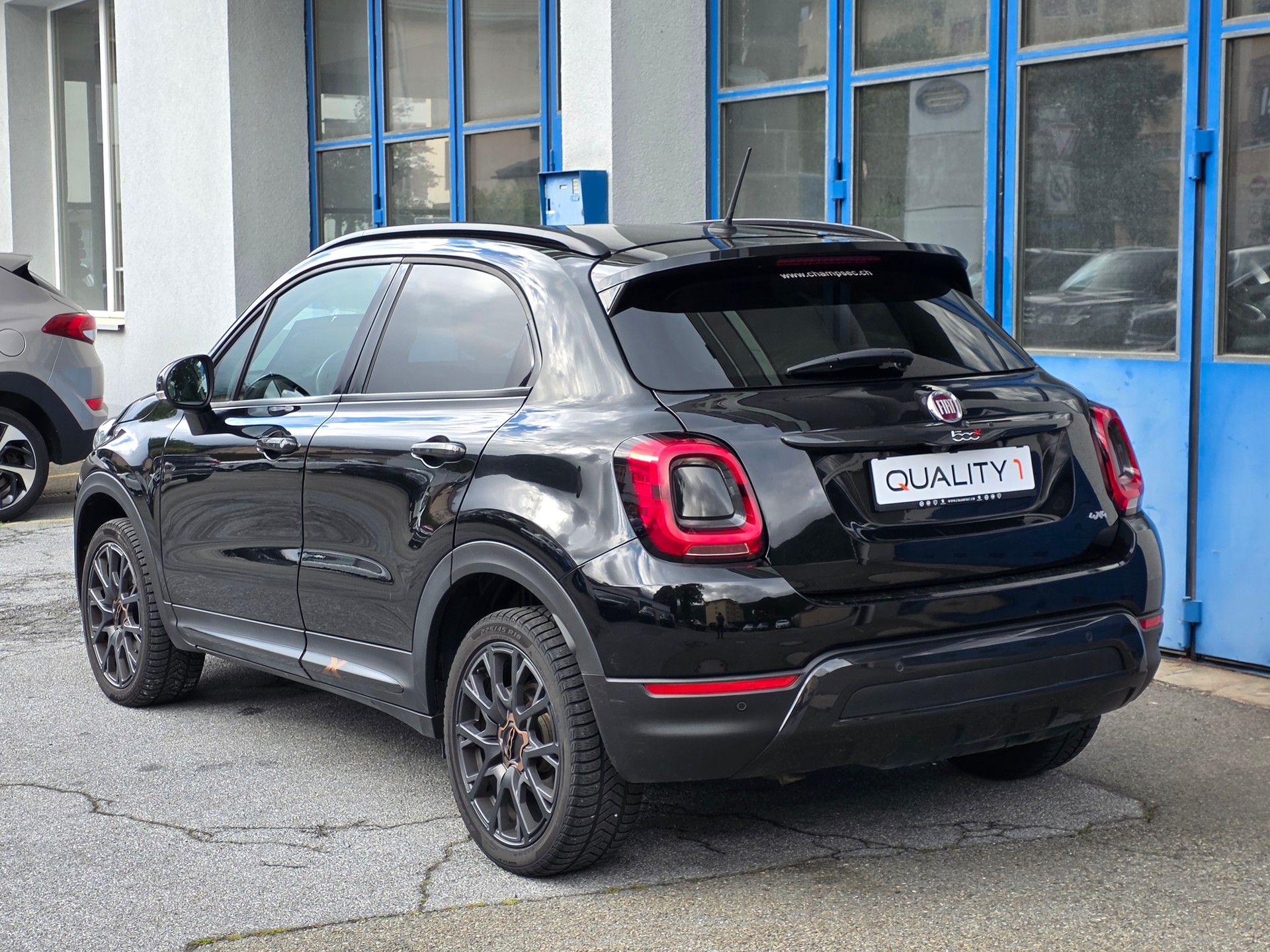 FIAT 500X 2.0MJ Sport 4x4 Automatic-showroom-element-3