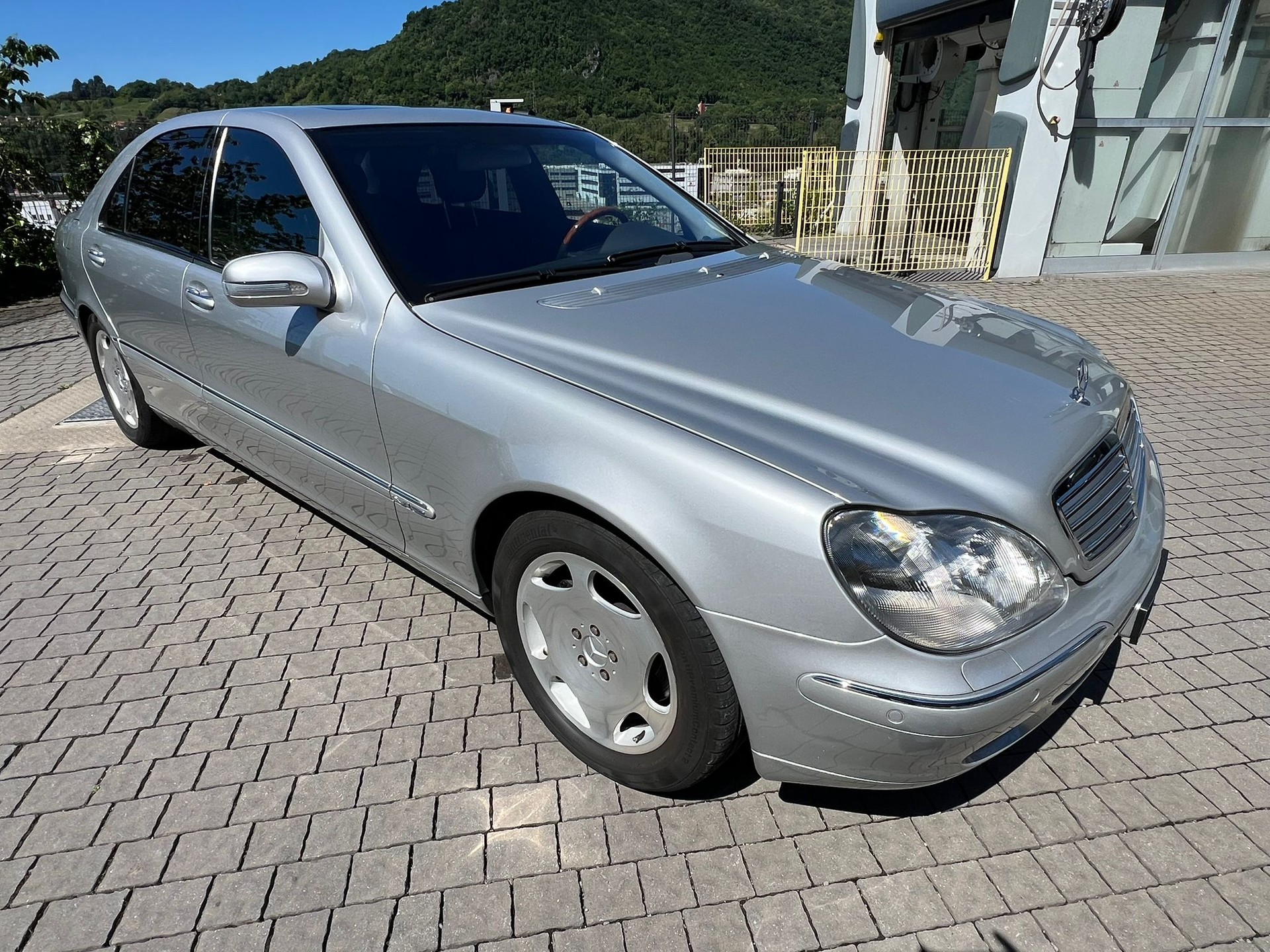MERCEDES-BENZ S 600 L-image-1
