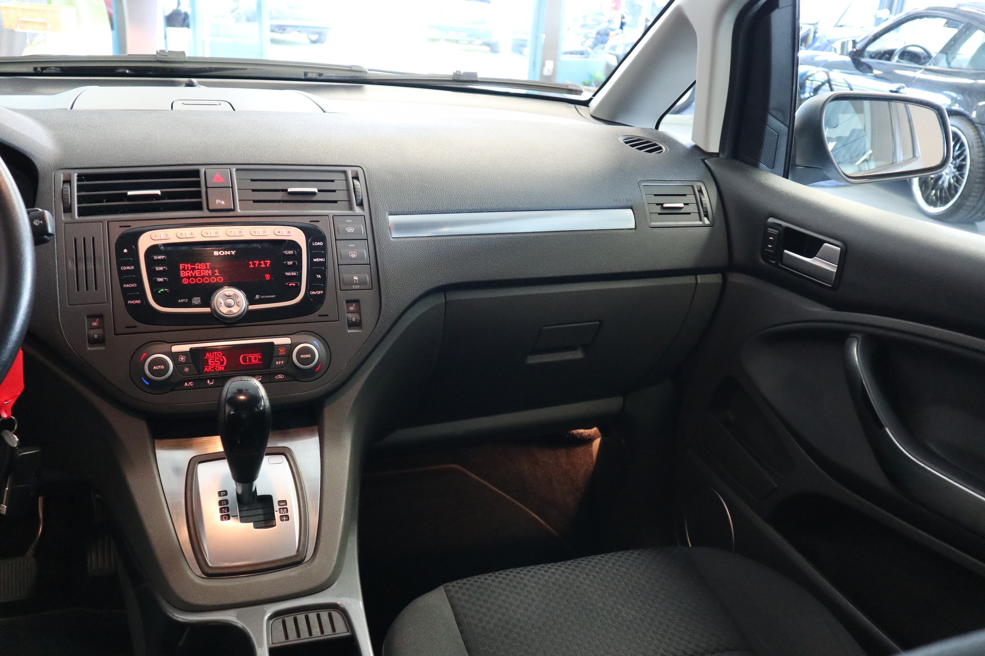 FORD C-Max 2.0 16V Titanium Automatic-image-13