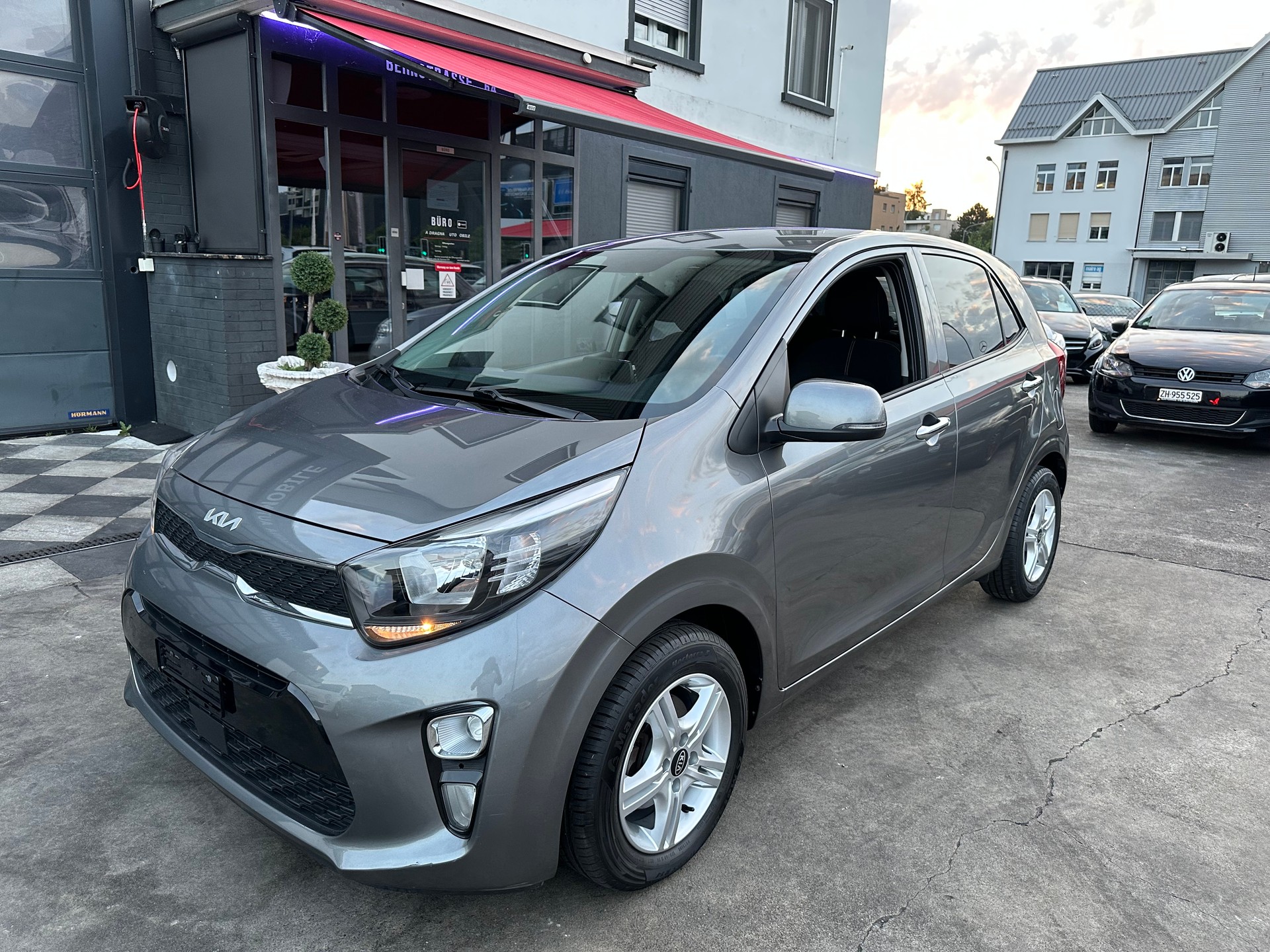 KIA Picanto 1.0 CVVT First Edition AMT-showroom-element-3