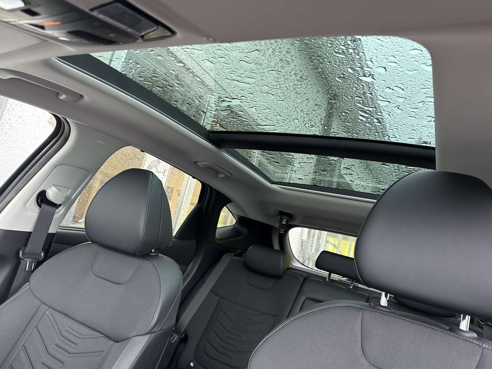HYUNDAI Tucson 1.6 TGDi PHEV 252PS Techno Sky 4WD Automat-image-13
