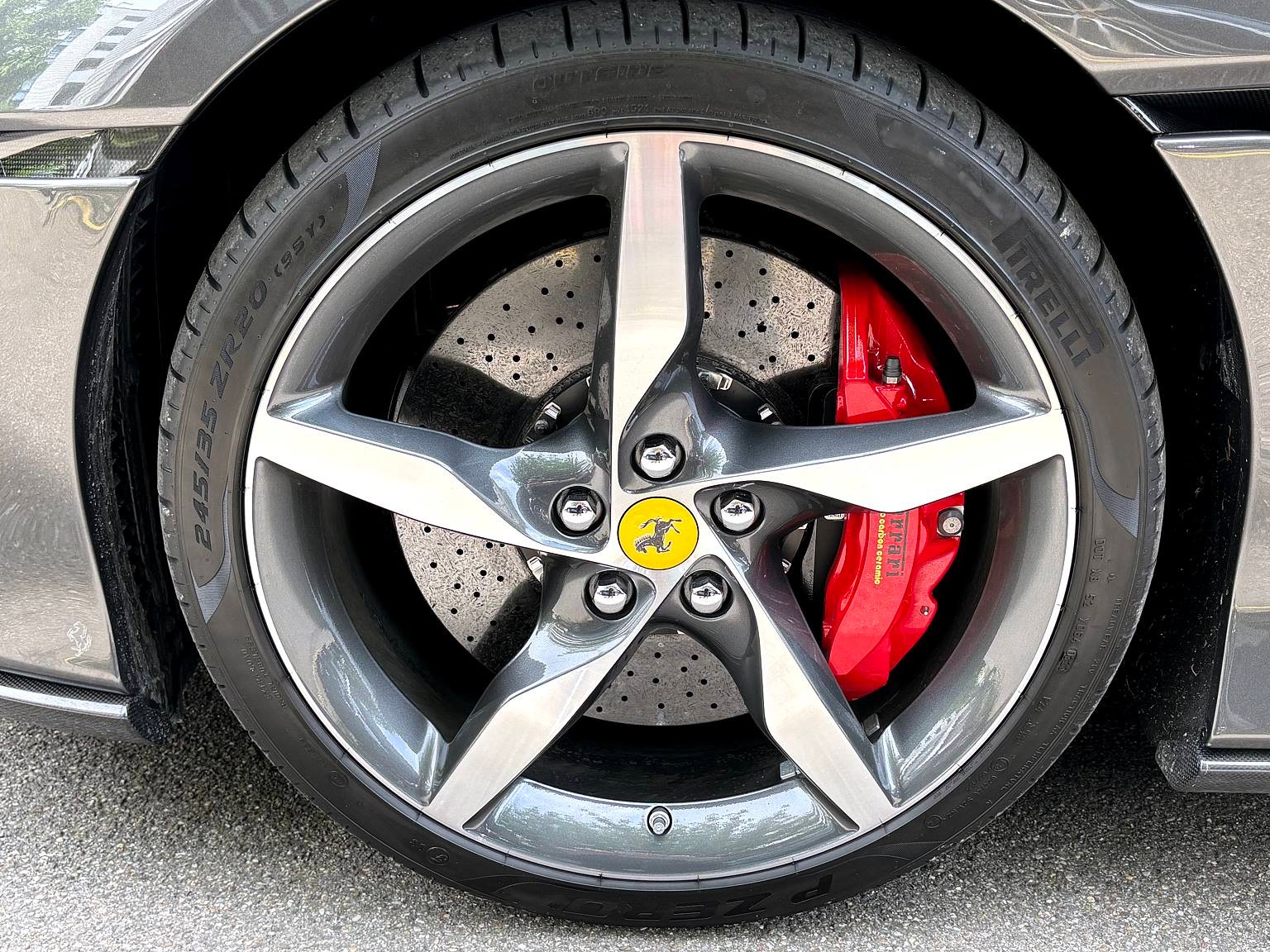 FERRARI Portofino M-image-10