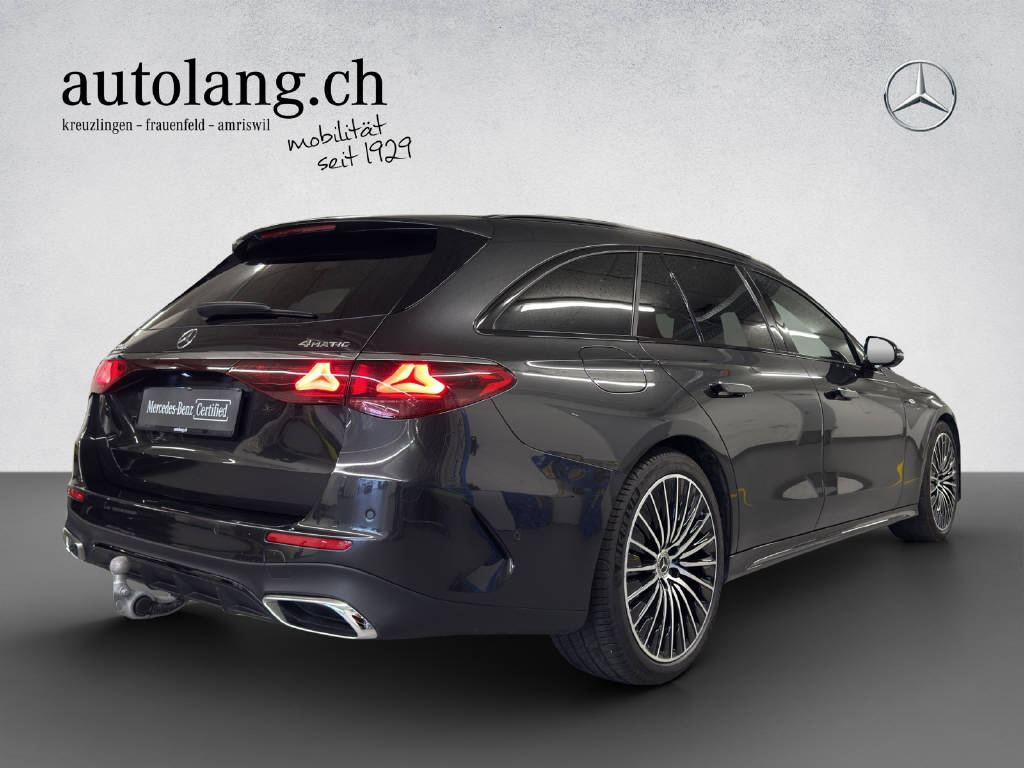 MERCEDES-BENZ E 300 de AMG Line 4Matic T-Modell-showroom-element-3