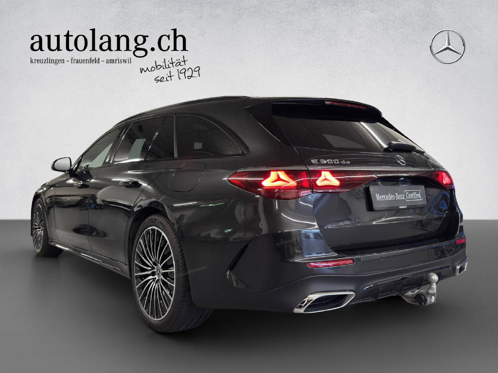 MERCEDES-BENZ E 300 de AMG Line 4Matic T-Modell-showroom-element-2