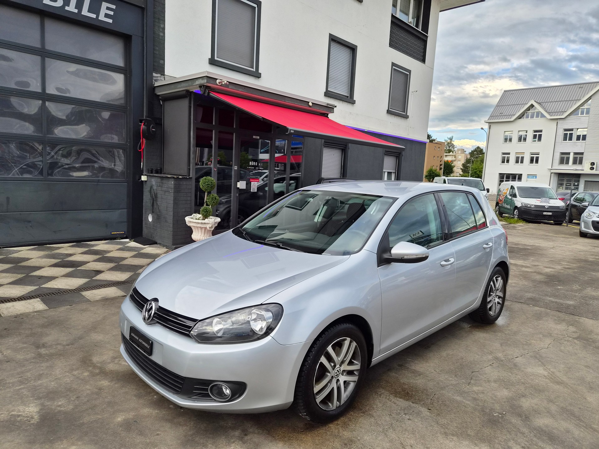 VW Golf 1.4 TSI Trendline DSG-showroom-element-2