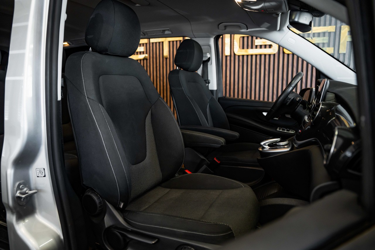 MERCEDES-BENZ V 220 d lang 7G-Tronic-image-17