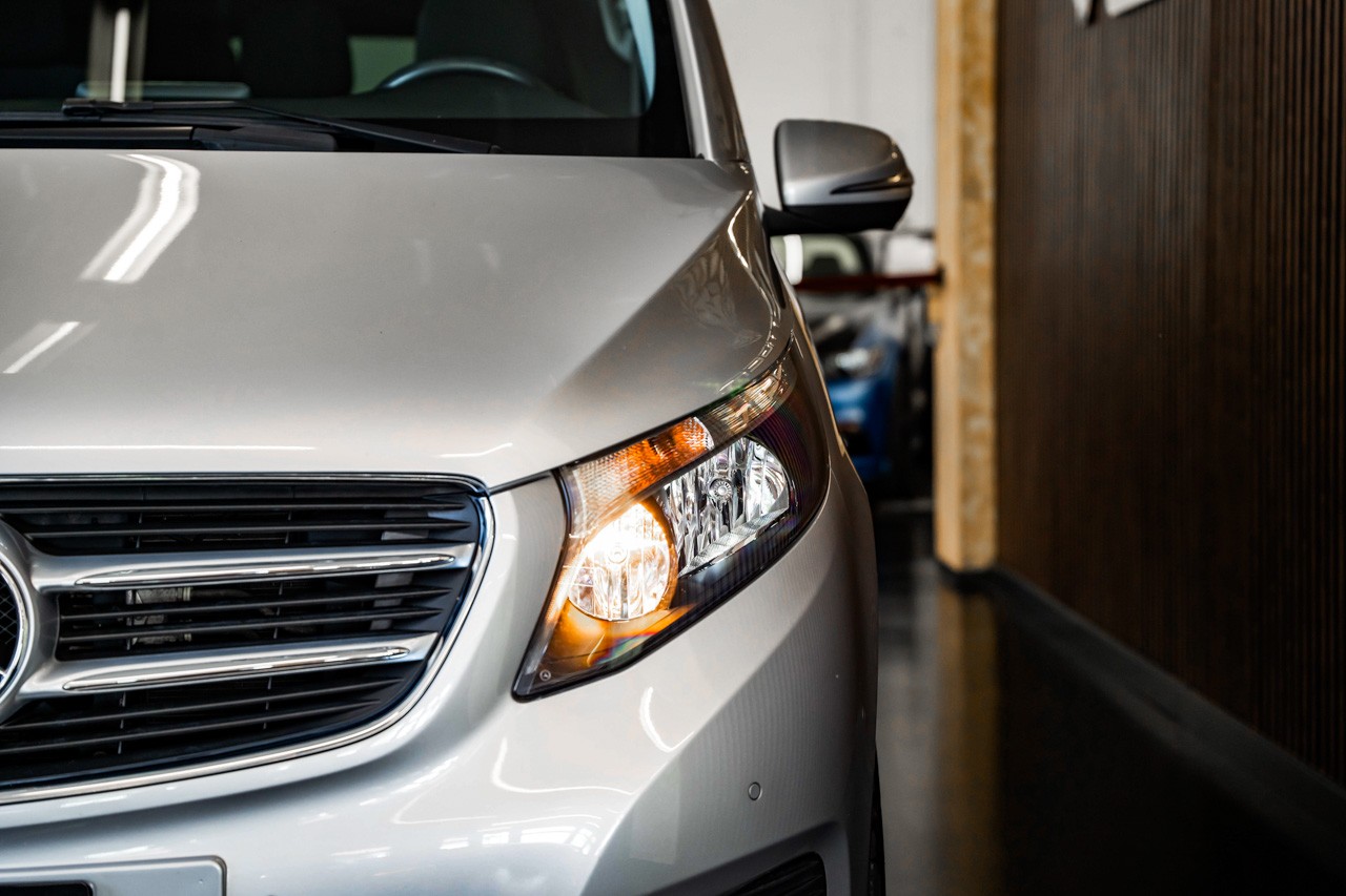 MERCEDES-BENZ V 220 d lang 7G-Tronic-image-8