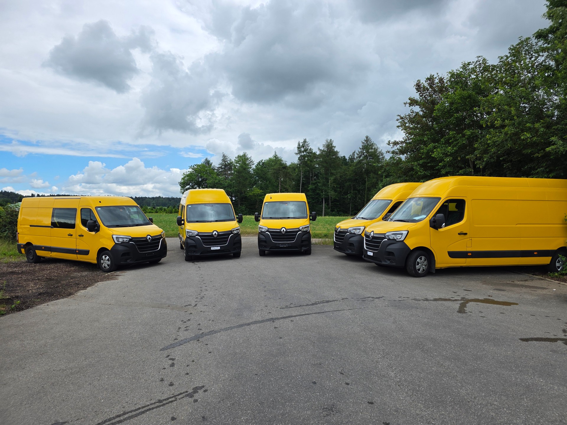 RENAULT Master T35 2.3dCi 135 L3H2-image-10
