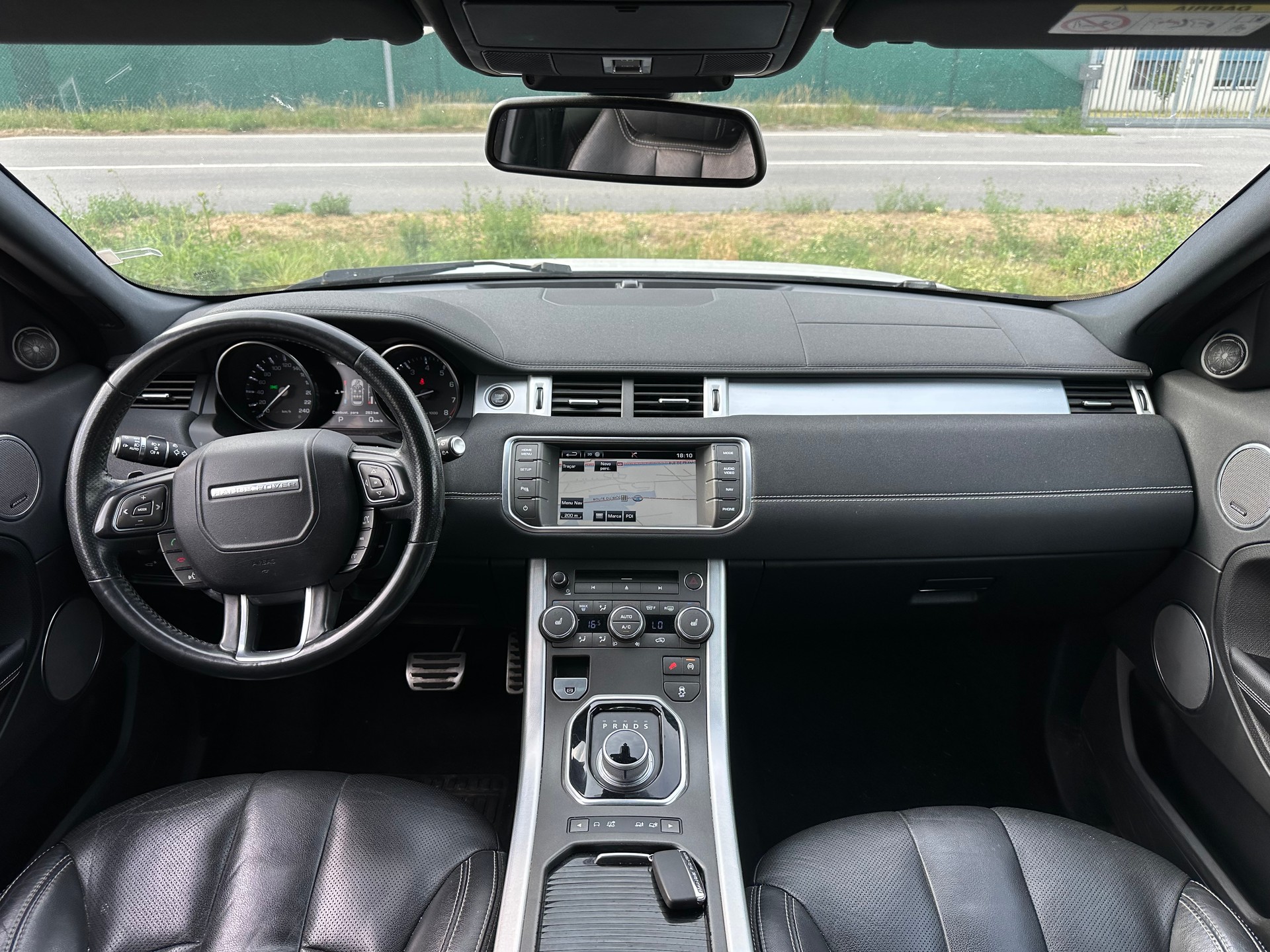 LAND ROVER Range Rover Evoque 2.0 Si4 Dynamic AT9-image-9