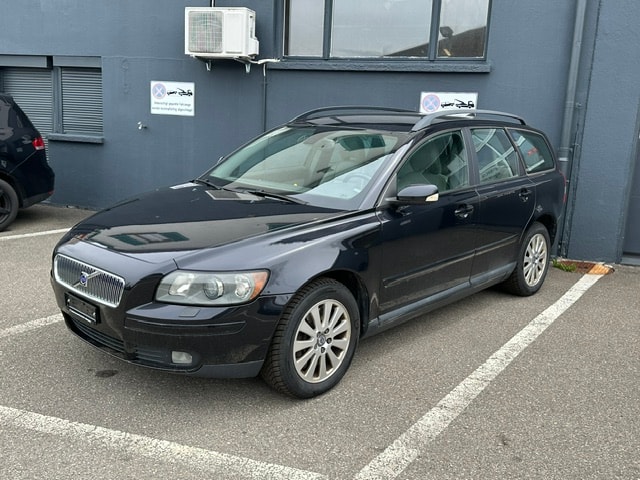 VOLVO V50 T5 AWD Momentum