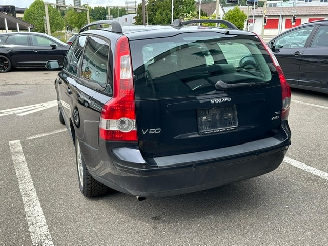 VOLVO V50 T5 AWD Momentum-showroom-element-2