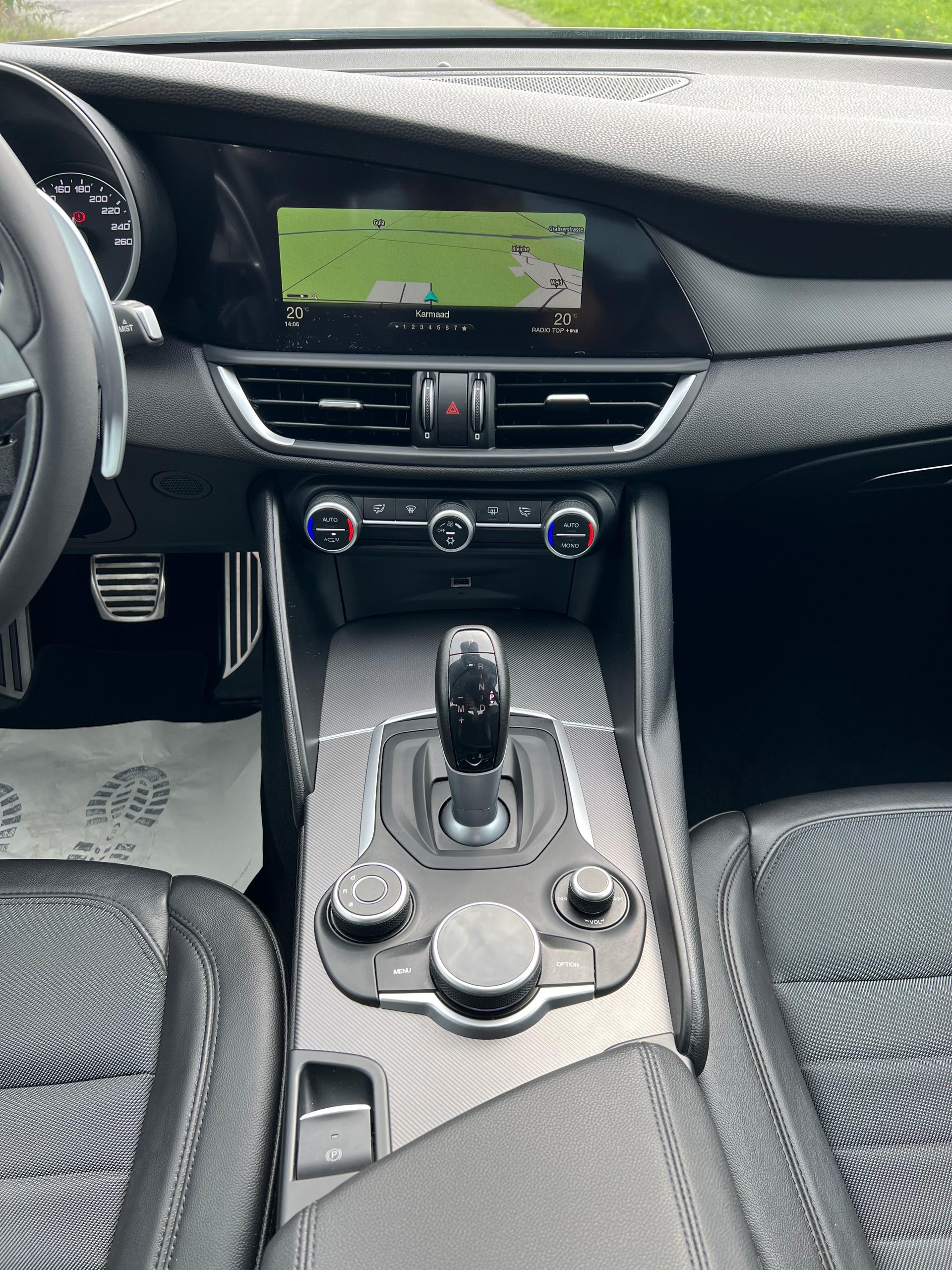 ALFA ROMEO Giulia 2.2 JTDM Super Automatic-image-11