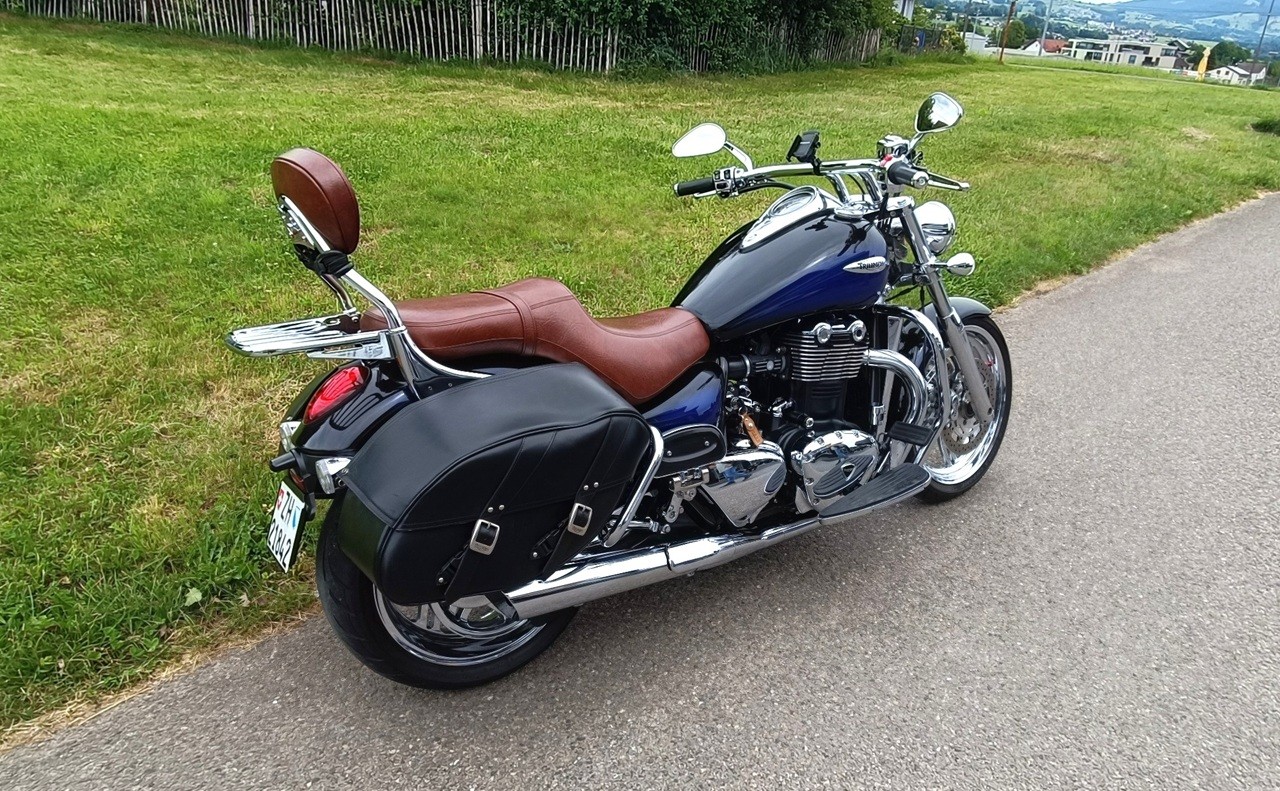 TRIUMPH Thunderbird 1700 ABS-image-2