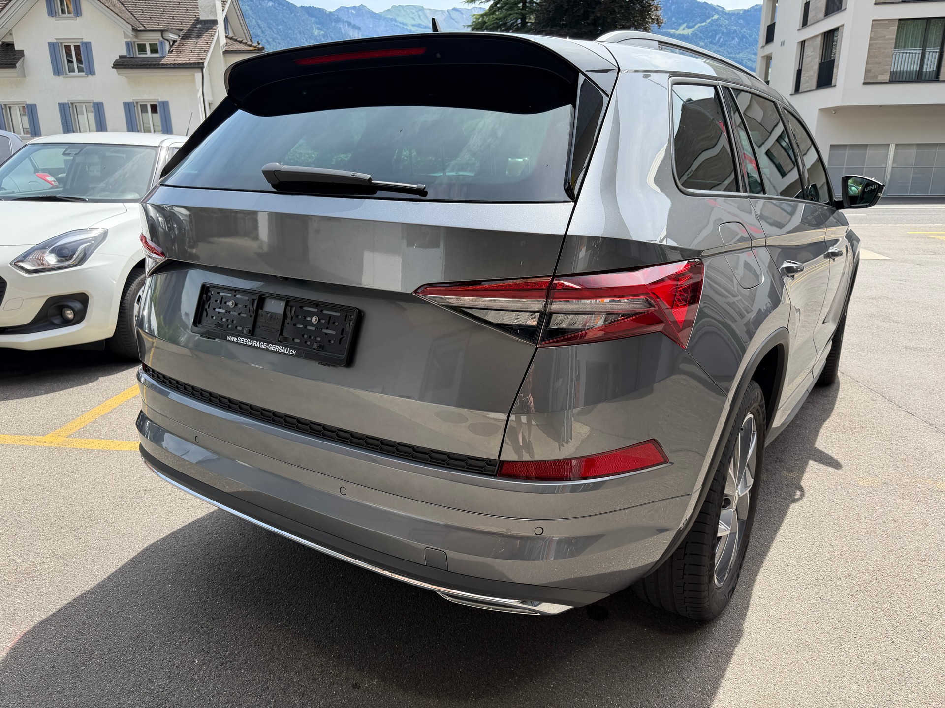 SKODA Kodiaq 2.0 TSI 4x4 SportLine-image-5