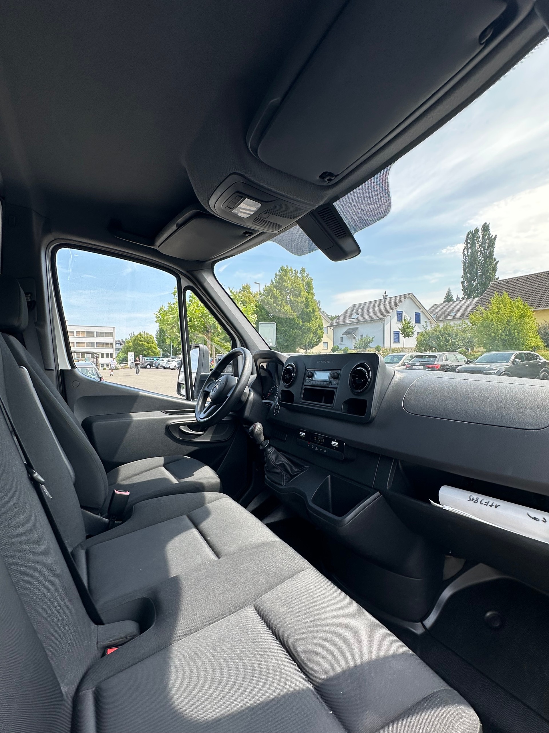MERCEDES-BENZ Kofferaufbau mit Hebebühne / Anhängerkupplung 3,5t-image-8