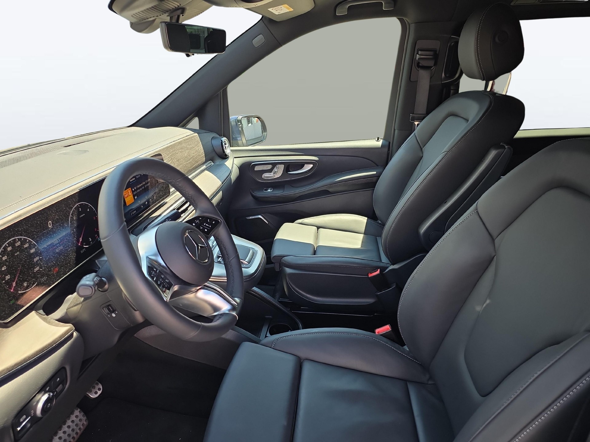 MERCEDES-BENZ V 300 d Exclusive lang Van-image-10