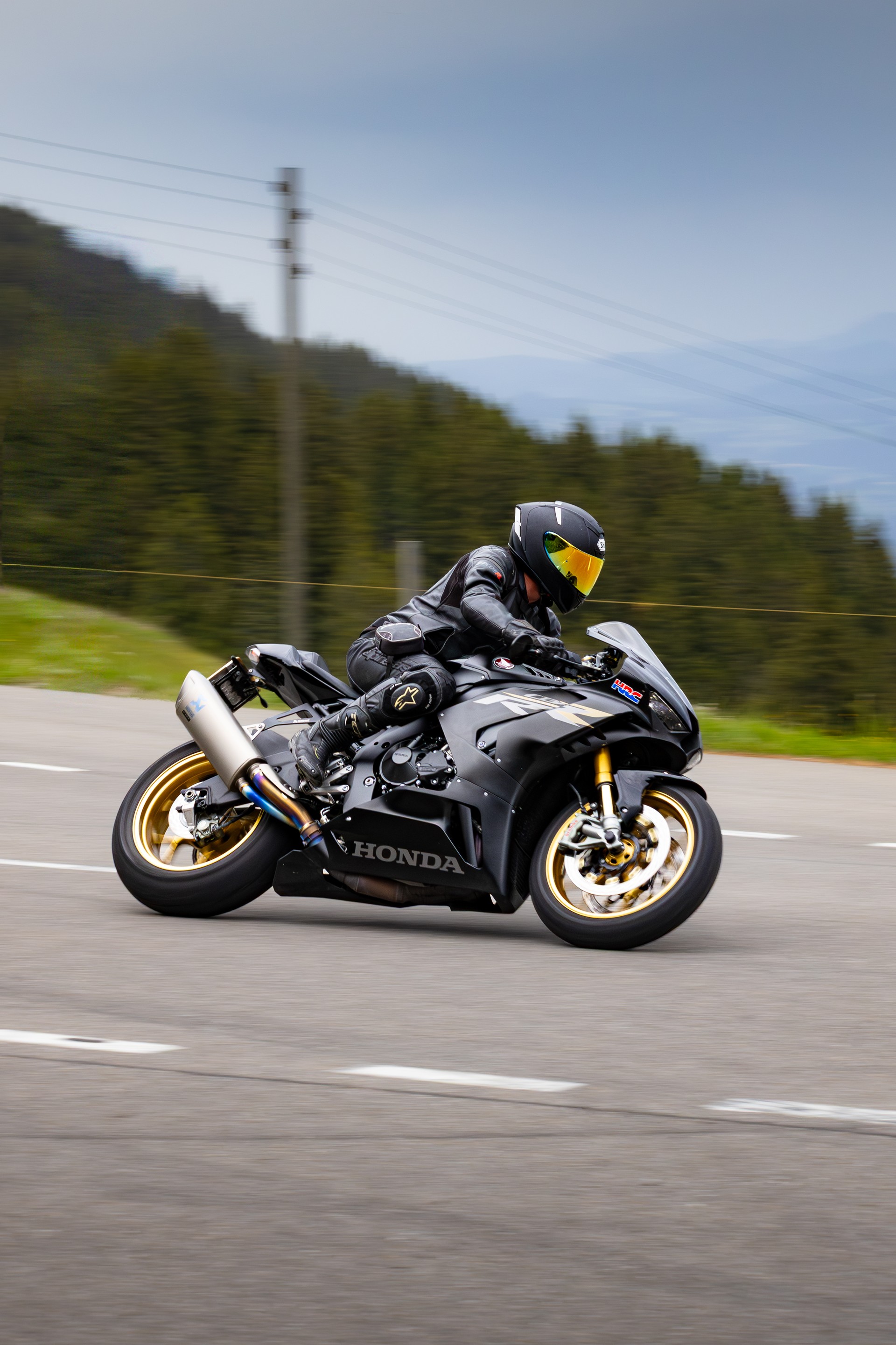 HONDA CBR 1000 RR-R SP-image-4