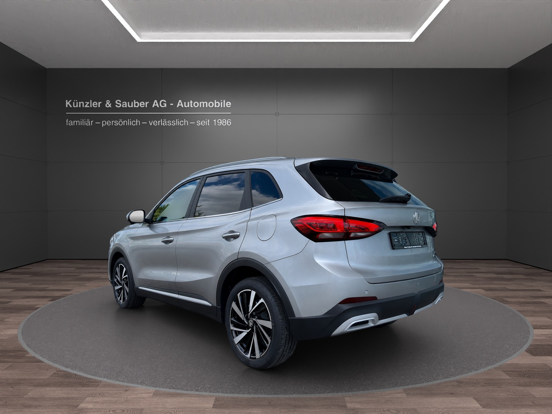 MG ZS 1.5 HEV Luxury-image-13