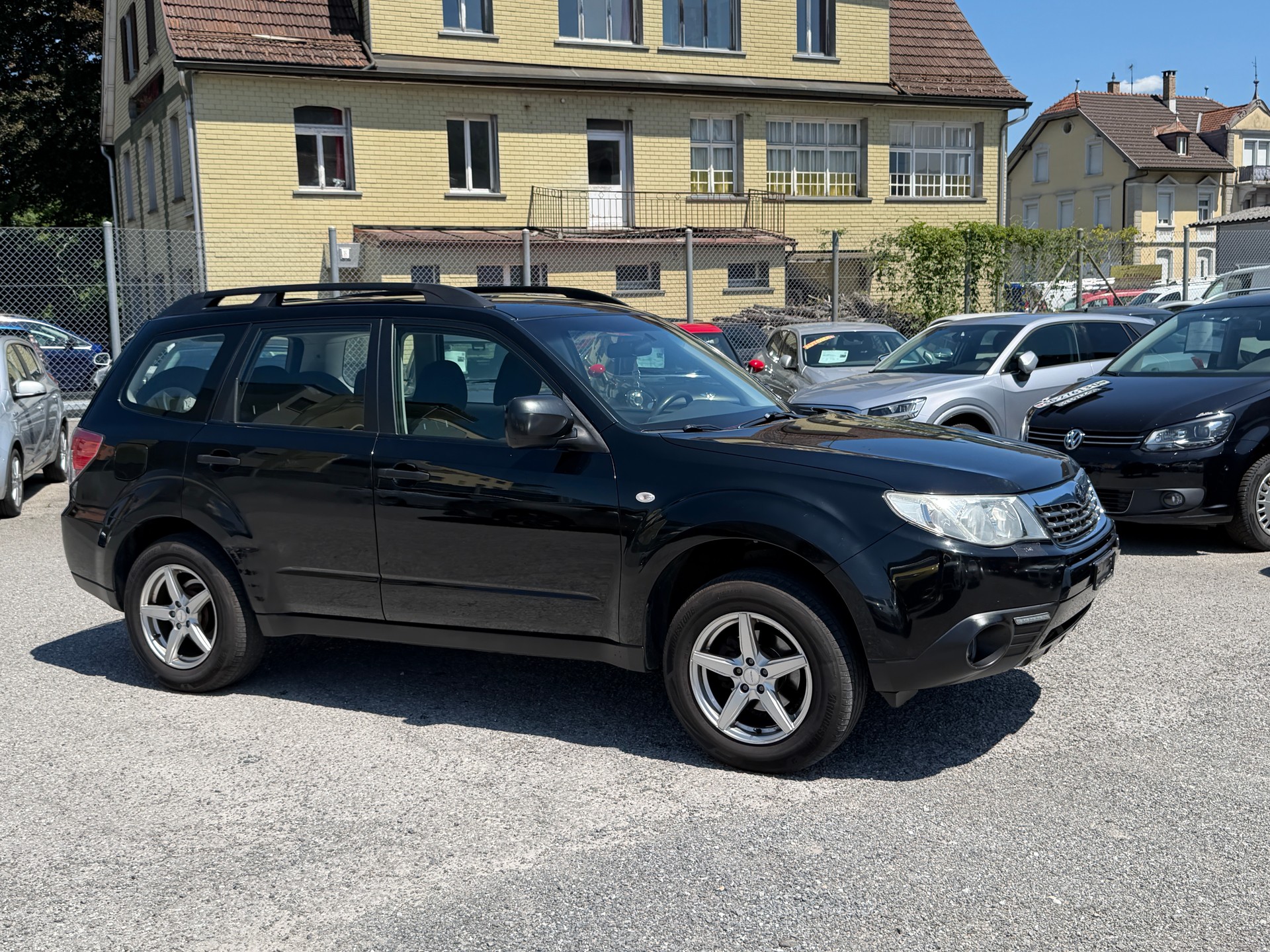 SUBARU Forester 2.0X Advantage-image-1
