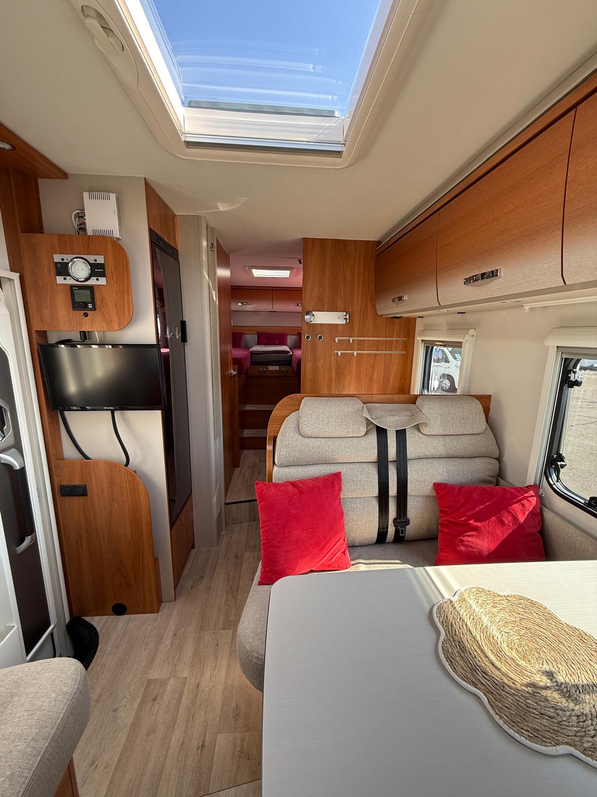 FIAT Dethleffs Trend 7057 EB**Er verbindet den Raumkomfort der gehobenen Klasse mit super Preis-Leistungs-Verhältnis **-image-7
