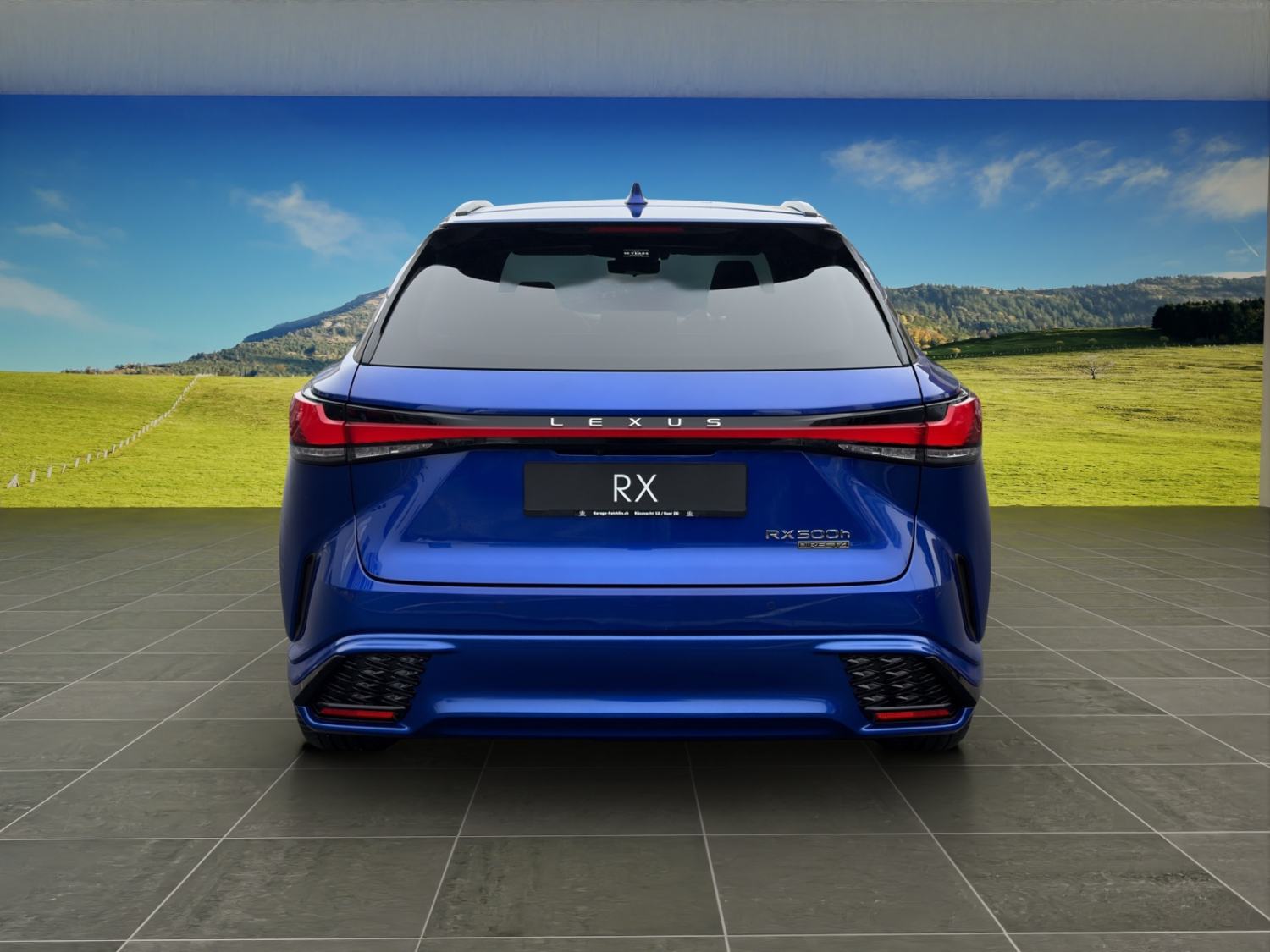 LEXUS RX 500h F-Sport-showroom-element-3