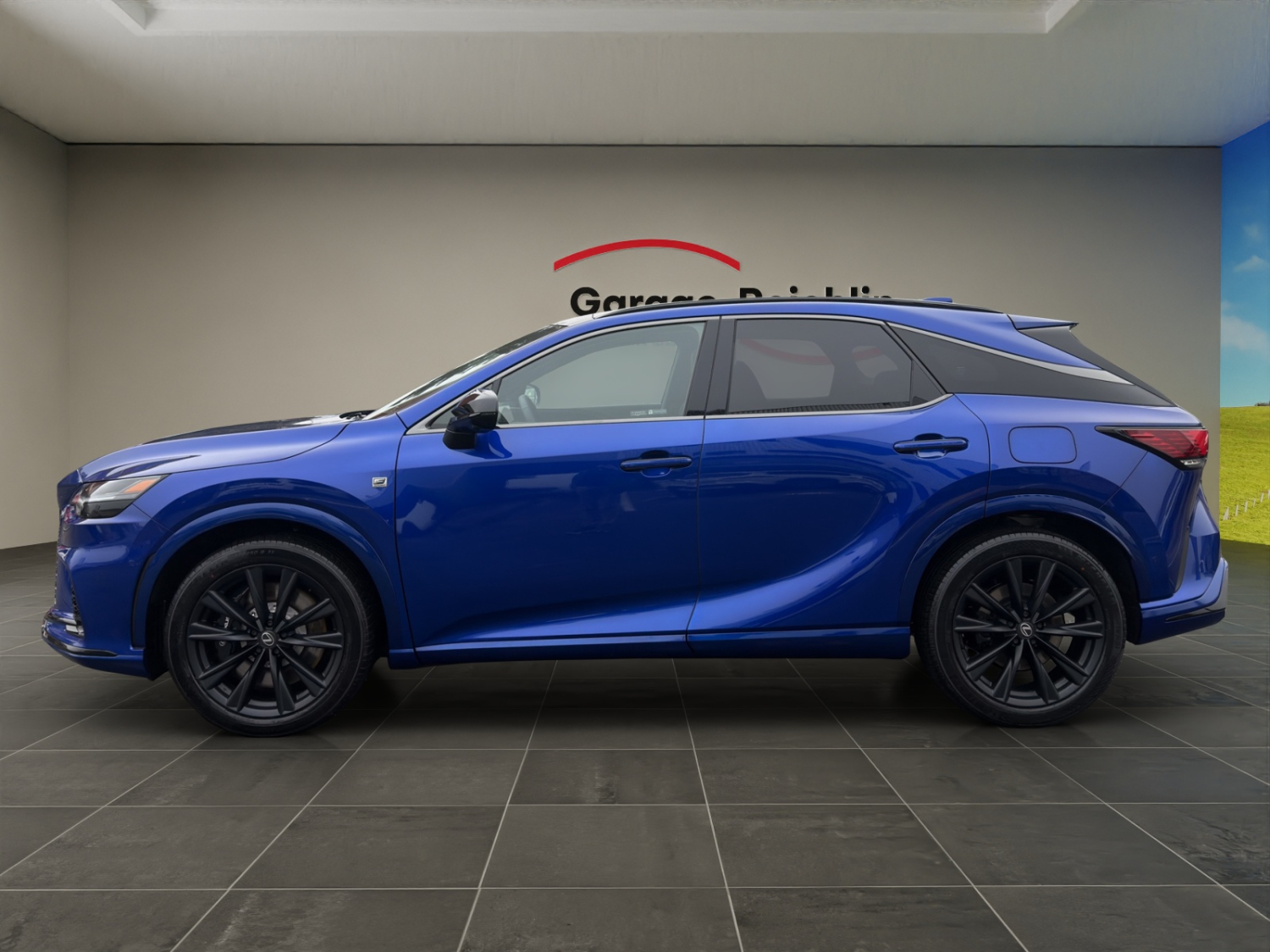 LEXUS RX 500h F-Sport-showroom-element-1